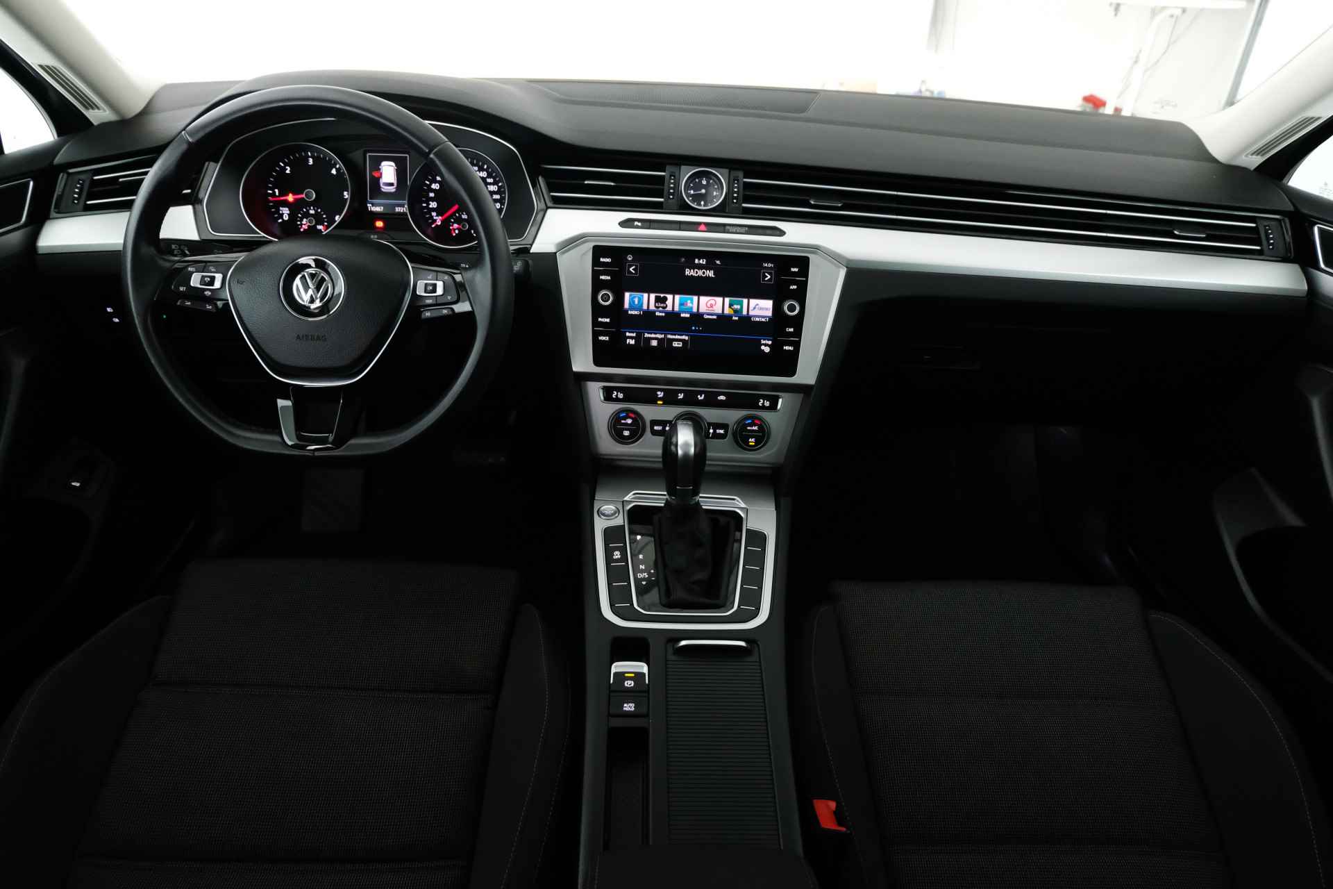 Volkswagen Passat Variant 1.6 TDI Comfortline / ADAP. CRUISE / CLIMA / NAVI / CAMERA / - 5/29