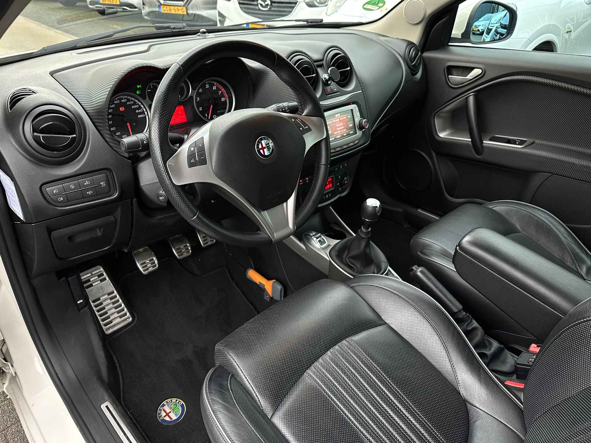 Alfa Romeo MiTo 0.9 TwinAir Esclusivo|Nieuwe remmen/banden Voor + Achter!|PDC Achter|Cruise Control|Navi|Leder|Climate Control - 19/28