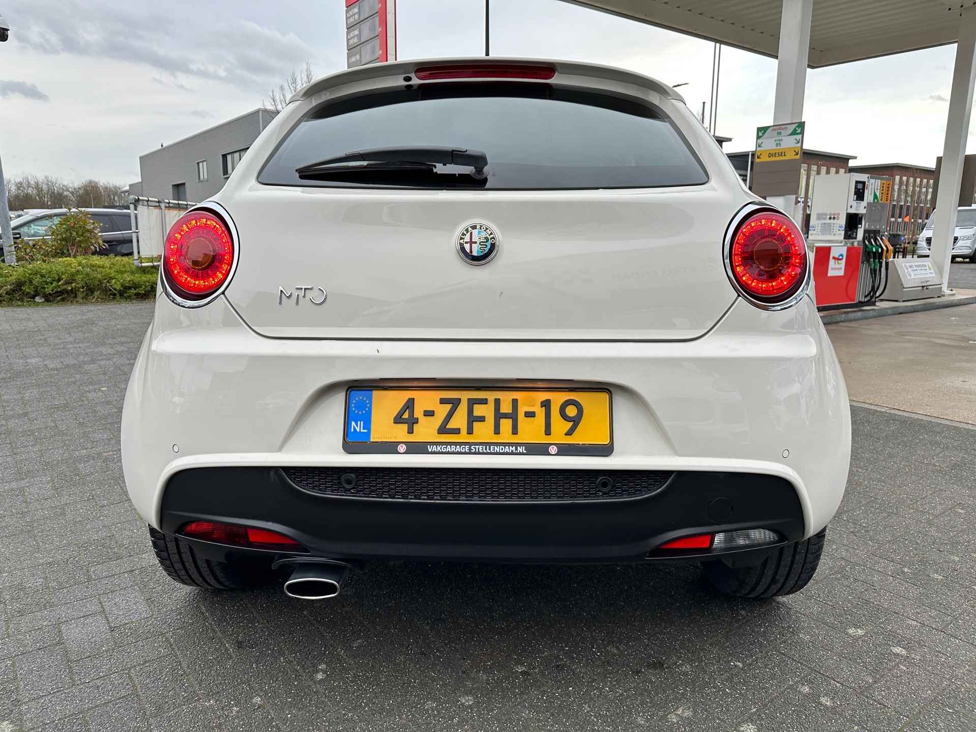 Alfa Romeo MiTo 0.9 TwinAir Esclusivo|Nieuwe remmen/banden Voor + Achter!|PDC Achter|Cruise Control|Navi|Leder|Climate Control - 23/28