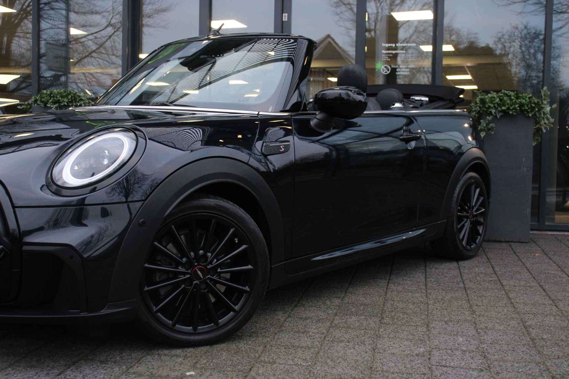 MINI Cabrio 2.0 Cooper S John Cooper Works BlackOptic DriverAssist/Camera/Headup/Keyless/Harmankardon/Leder - 8/28