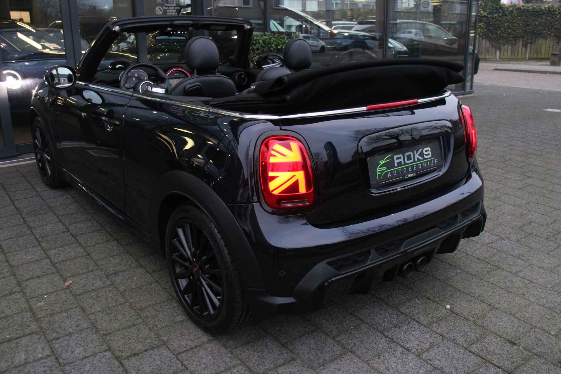 MINI Cabrio 2.0 Cooper S John Cooper Works BlackOptic DriverAssist/Camera/Headup/Keyless/Harmankardon/Leder - 18/28