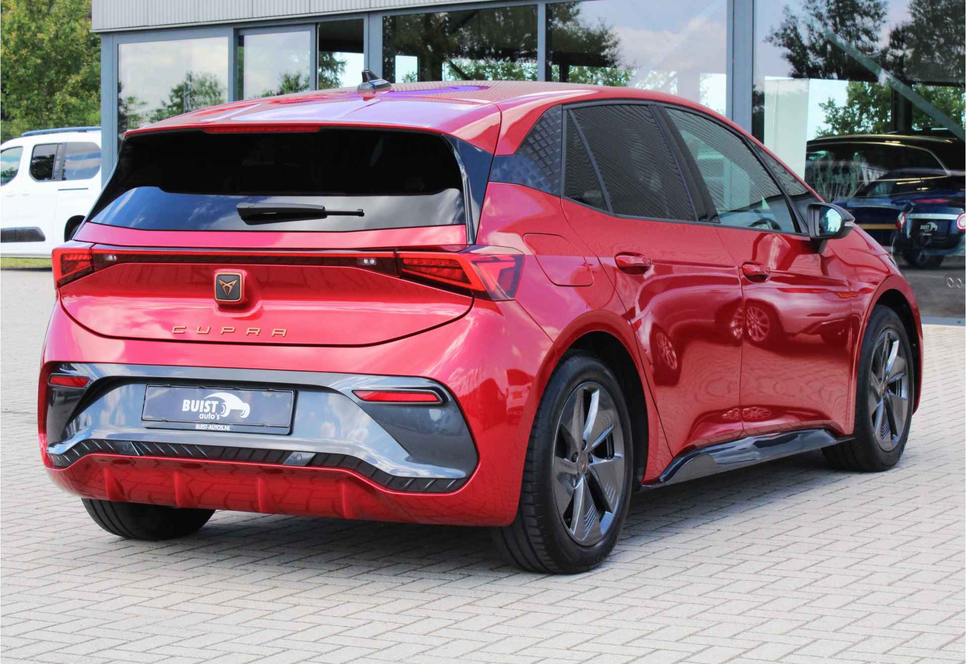 CUPRA Born Essential 62 kWh GROTE ACCU! € 2.000,- SUBSIDIE! - 2/21