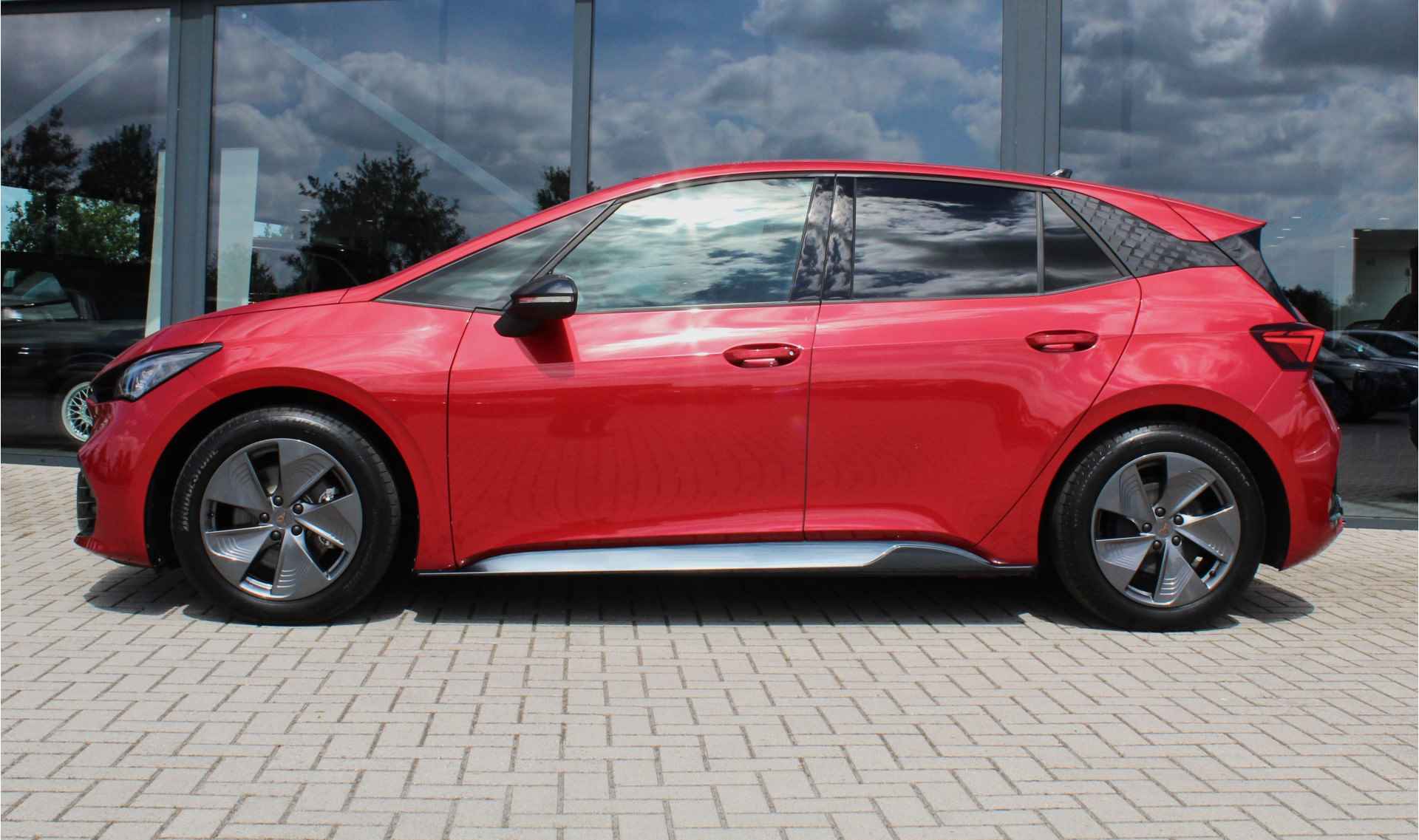 CUPRA Born Essential 62 kWh GROTE ACCU! € 2.000,- SUBSIDIE! - 3/21