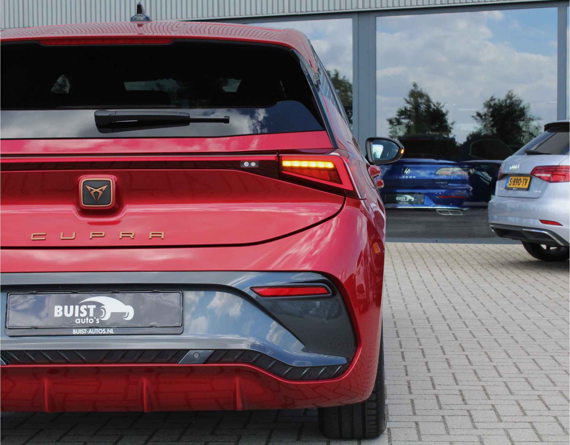 CUPRA Born Essential 62 kWh GROTE ACCU! € 2.000,- SUBSIDIE! - 8/21