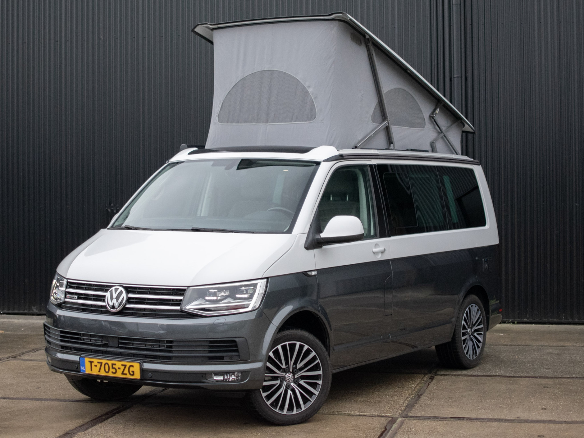 Volkswagen Transporter California | 150PK | AUTOMAAT | 4motion Elektrisch Hefdak | Vol opties