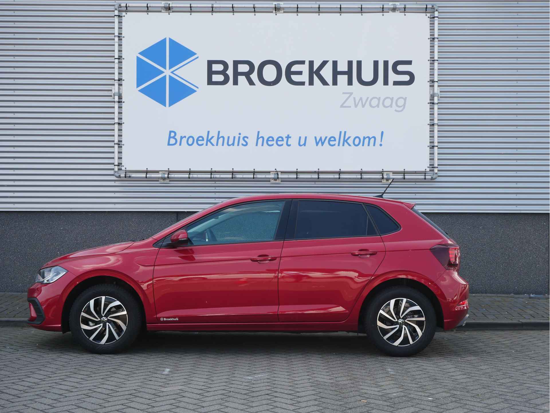 Volkswagen Polo 1.0 TSI 95 PK Life Parkeersensoren | LMV | Carplay | Getinte Ramen | 4Seizoenenbanden - 3/33