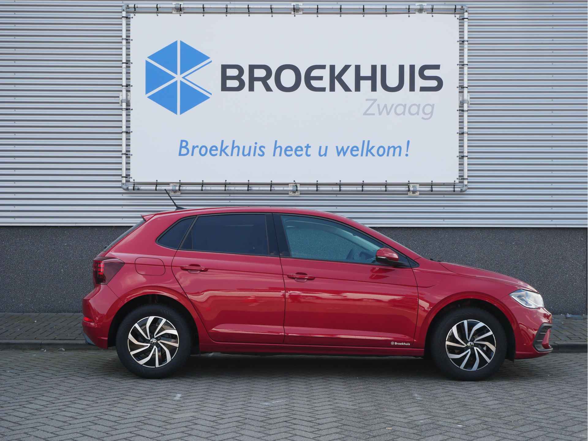 Volkswagen Polo 1.0 TSI 95 PK Life Parkeersensoren | LMV | Carplay | Getinte Ramen | 4Seizoenenbanden - 4/33