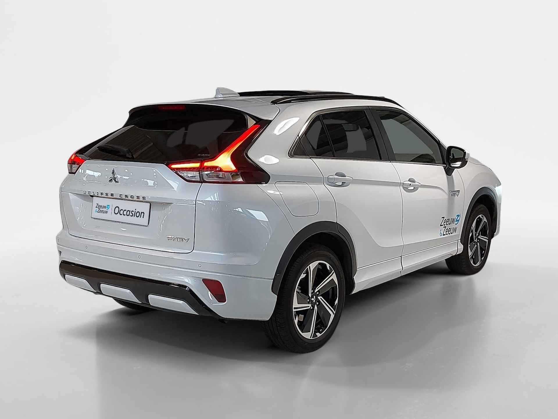 Mitsubishi Eclipse Cross 2.4 PHEV Instyle | Schuif/Kantel dak | 360-Camera | Parkeersensoren | Dodehoek detectie | Elektrische stoelen | Stoelverwarming voor+ achter | Stuurverwarming | Navigatie | Apple Carplay/Android auto | - 5/46