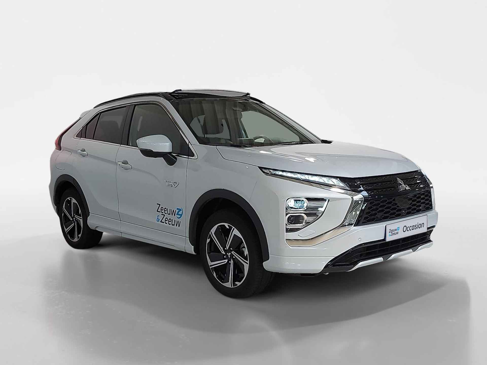 Mitsubishi Eclipse Cross 2.4 PHEV Instyle | Schuif/Kantel dak | 360-Camera | Parkeersensoren | Dodehoek detectie | Elektrische stoelen | Stoelverwarming voor+ achter | Stuurverwarming | Navigatie | Apple Carplay/Android auto | - 7/46