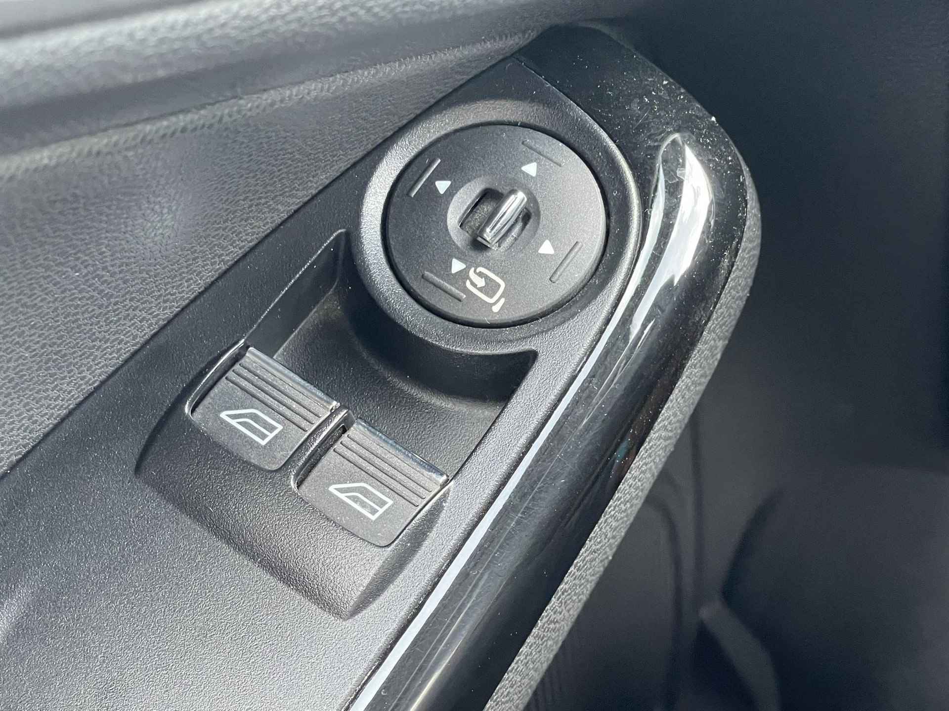 Ford Fiesta 1.0 EcoBoost Titanium 100pk Trekhaak | 2023 Nieuwe Distributieriem gehad | Cruise Controle | Climate Controle | Elek. Voorruitverwarming | Dealer onderhouden - 20/32