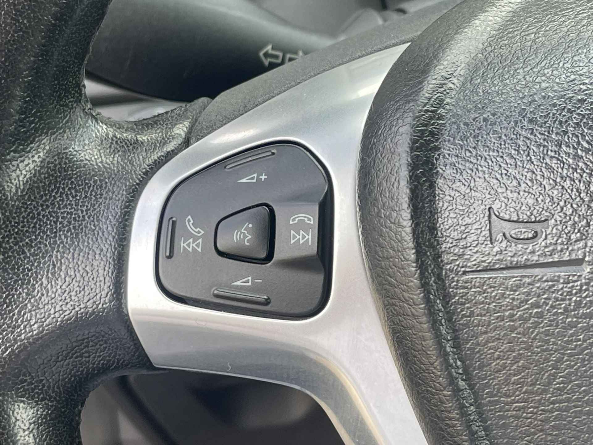 Ford Fiesta 1.0 EcoBoost Titanium 100pk Trekhaak | 2023 Nieuwe Distributieriem gehad | Cruise Controle | Climate Controle | Elek. Voorruitverwarming | Dealer onderhouden - 22/32