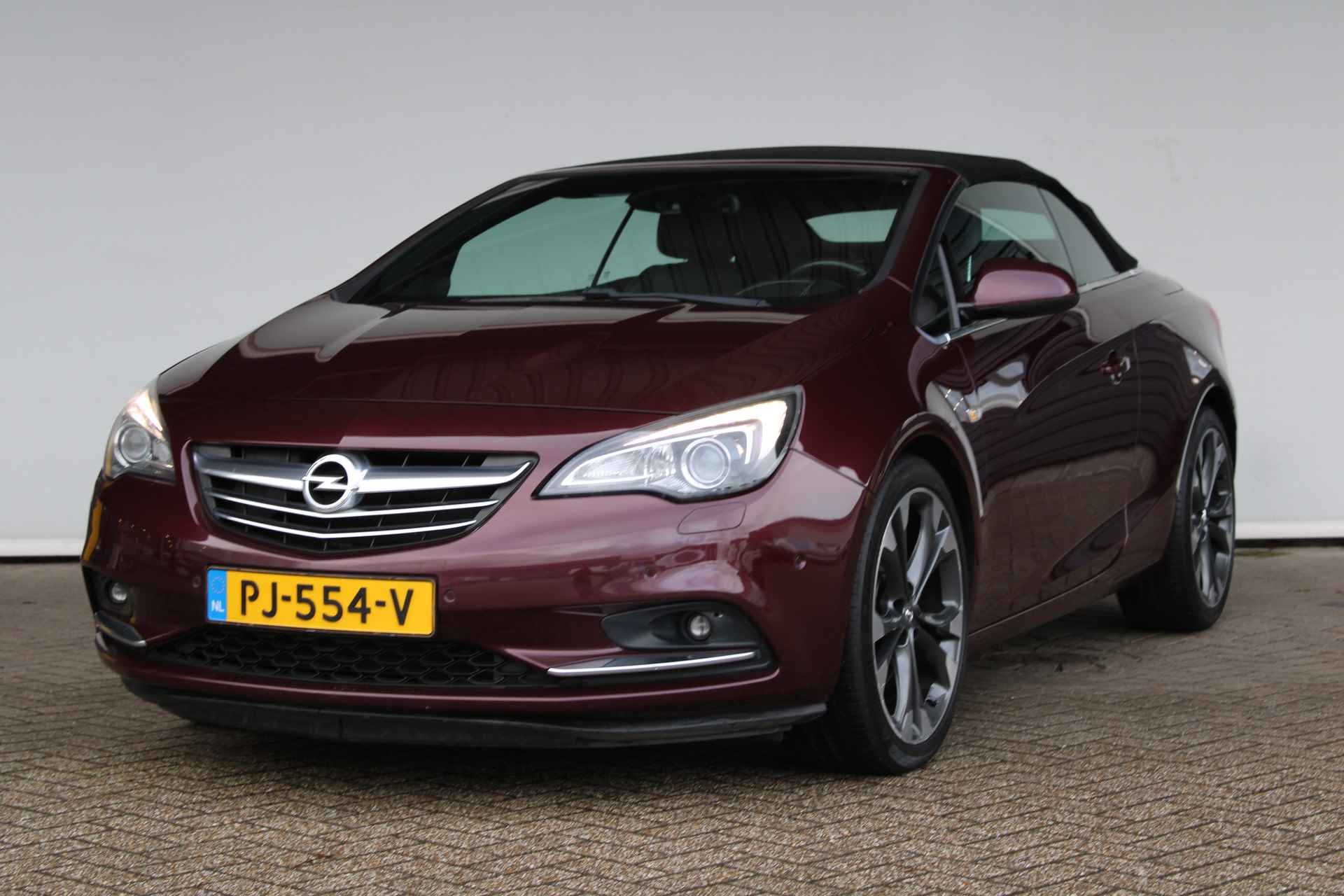 Opel Cascada 1.6 Turbo Cosmo - 3/39