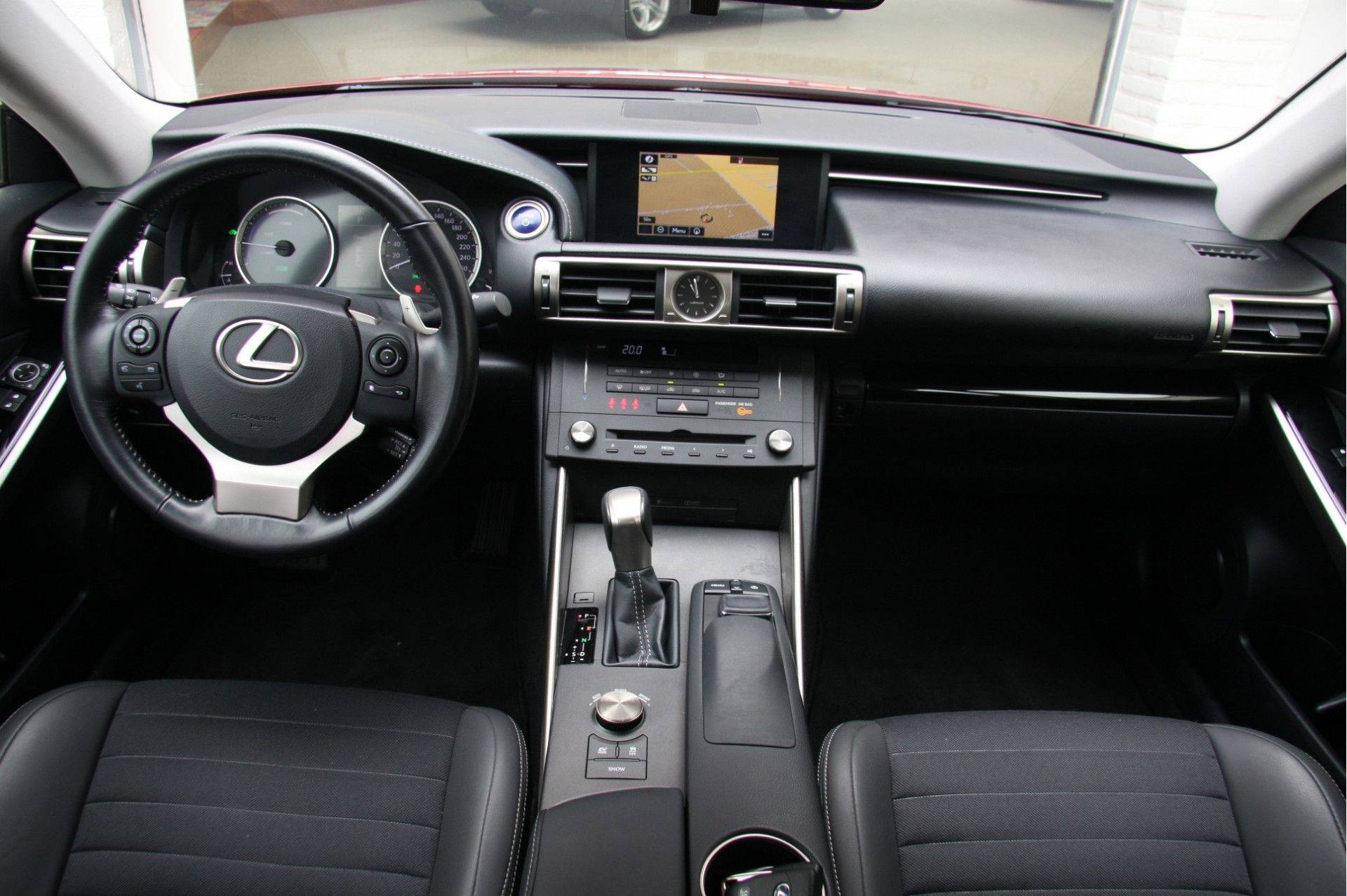 Lexus IS 300h Hybrid Edition Xenon/Navigatie/PDC - 3/33