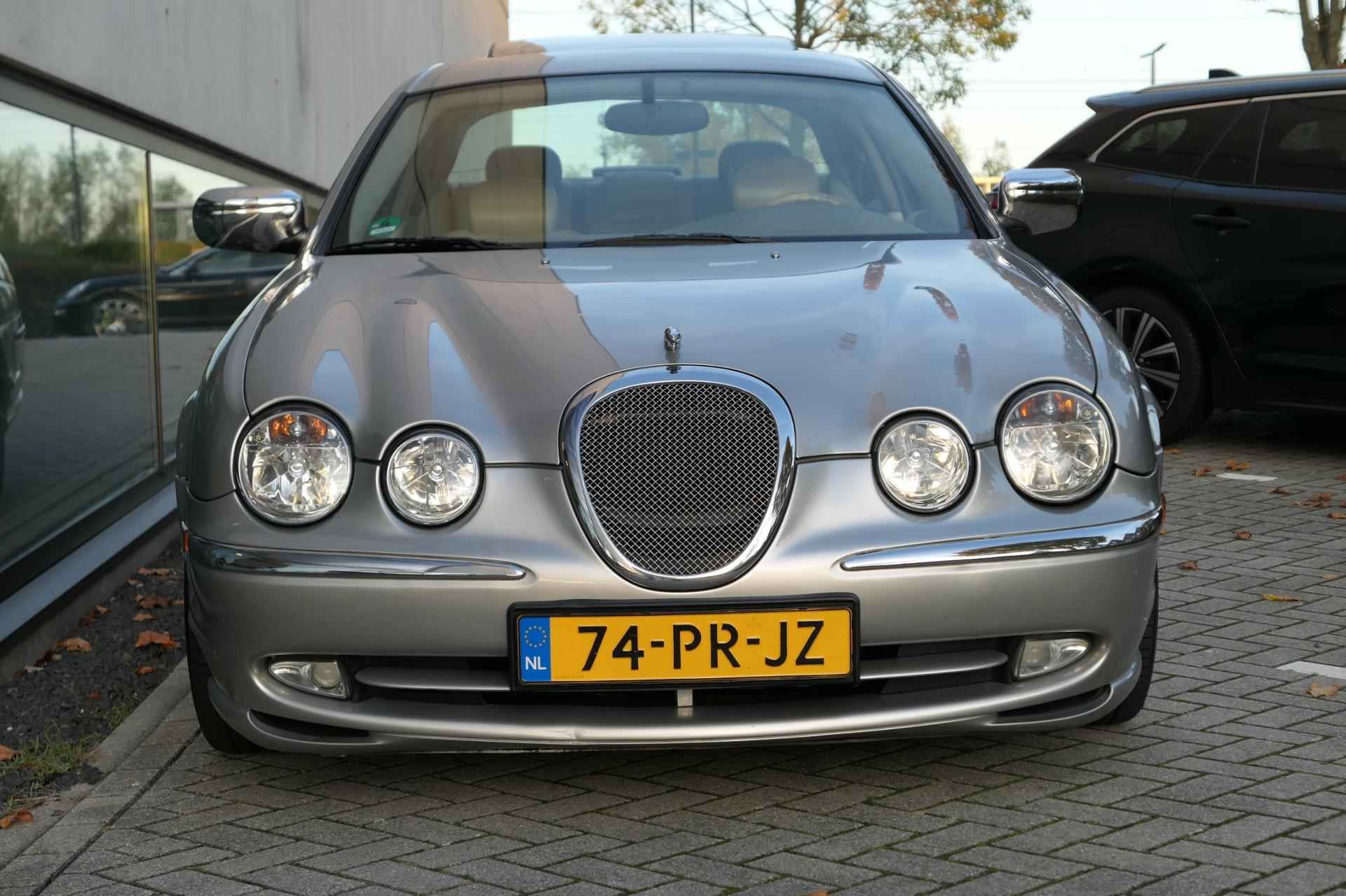 Jaguar S-type 4.0 V8 Schuifdak NAP Leder Navi Youngtimer - 16/25