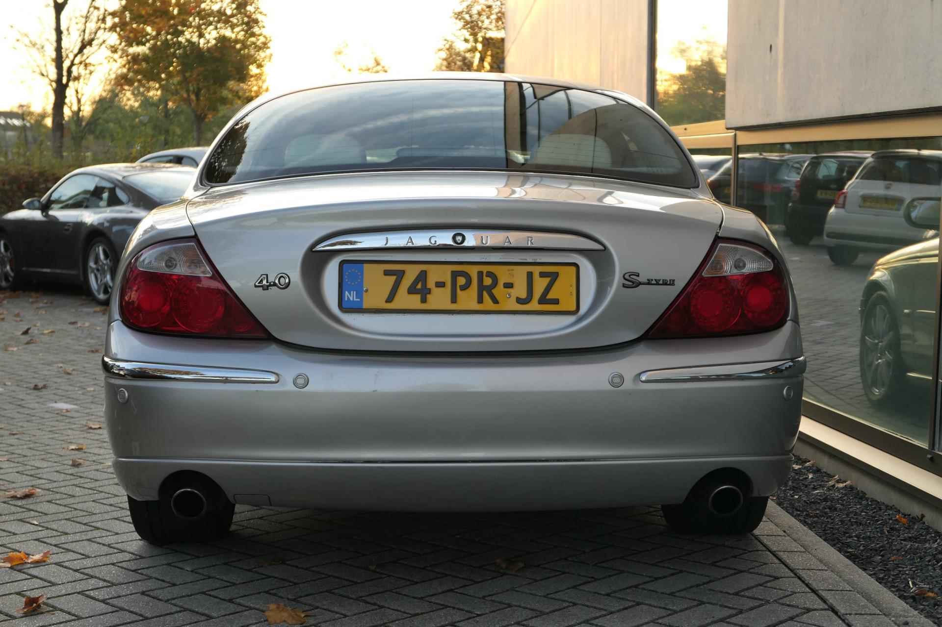 Jaguar S-type 4.0 V8 Schuifdak NAP Leder Navi Youngtimer - 17/25