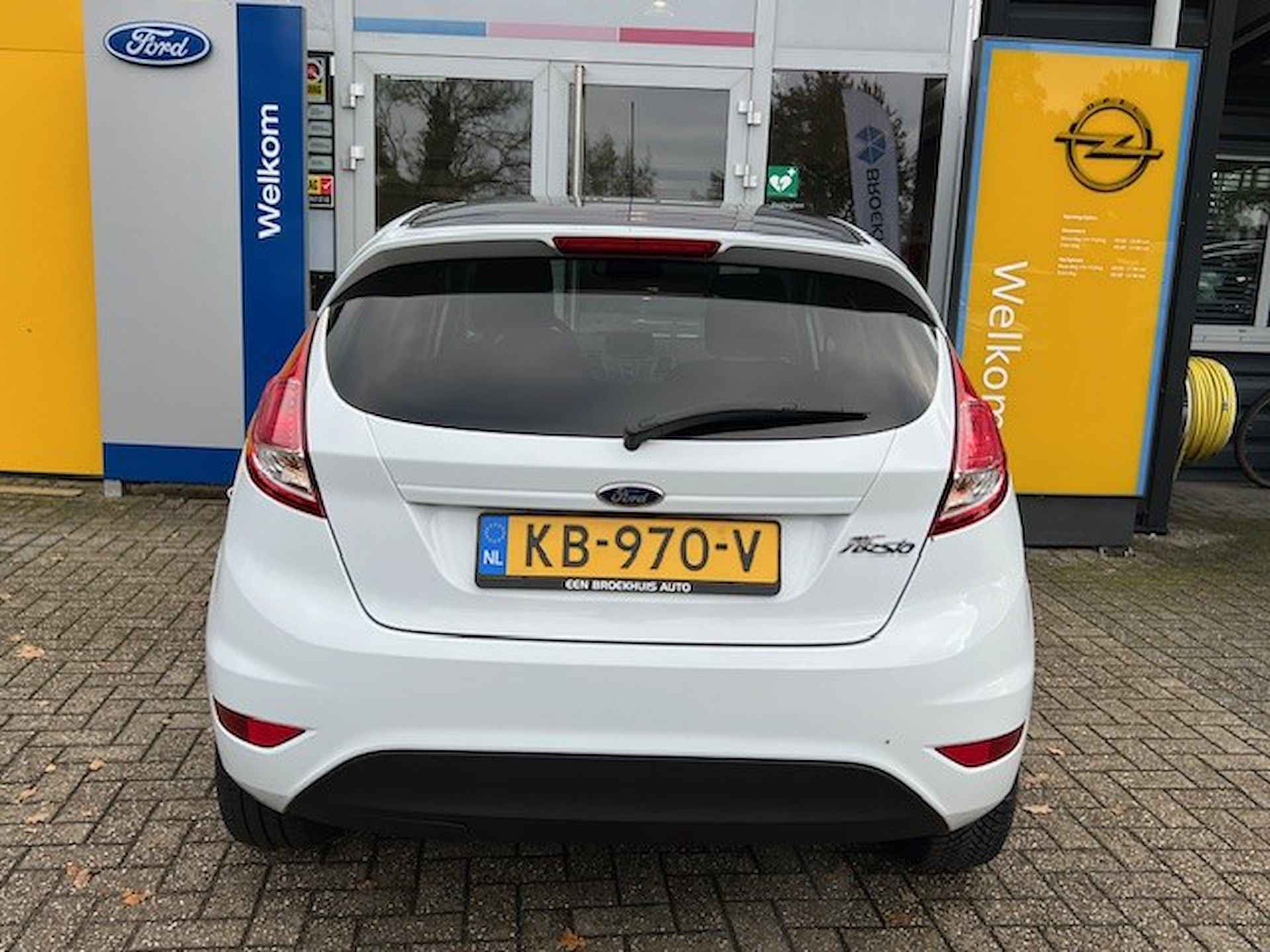 Ford Fiesta 1.0 65PK BLACK & WHITE | NAVIGATIE| BLUETOOTH| ZWART DAK| AIRCO| 100% DEALERONDERHOUDEN - 6/34