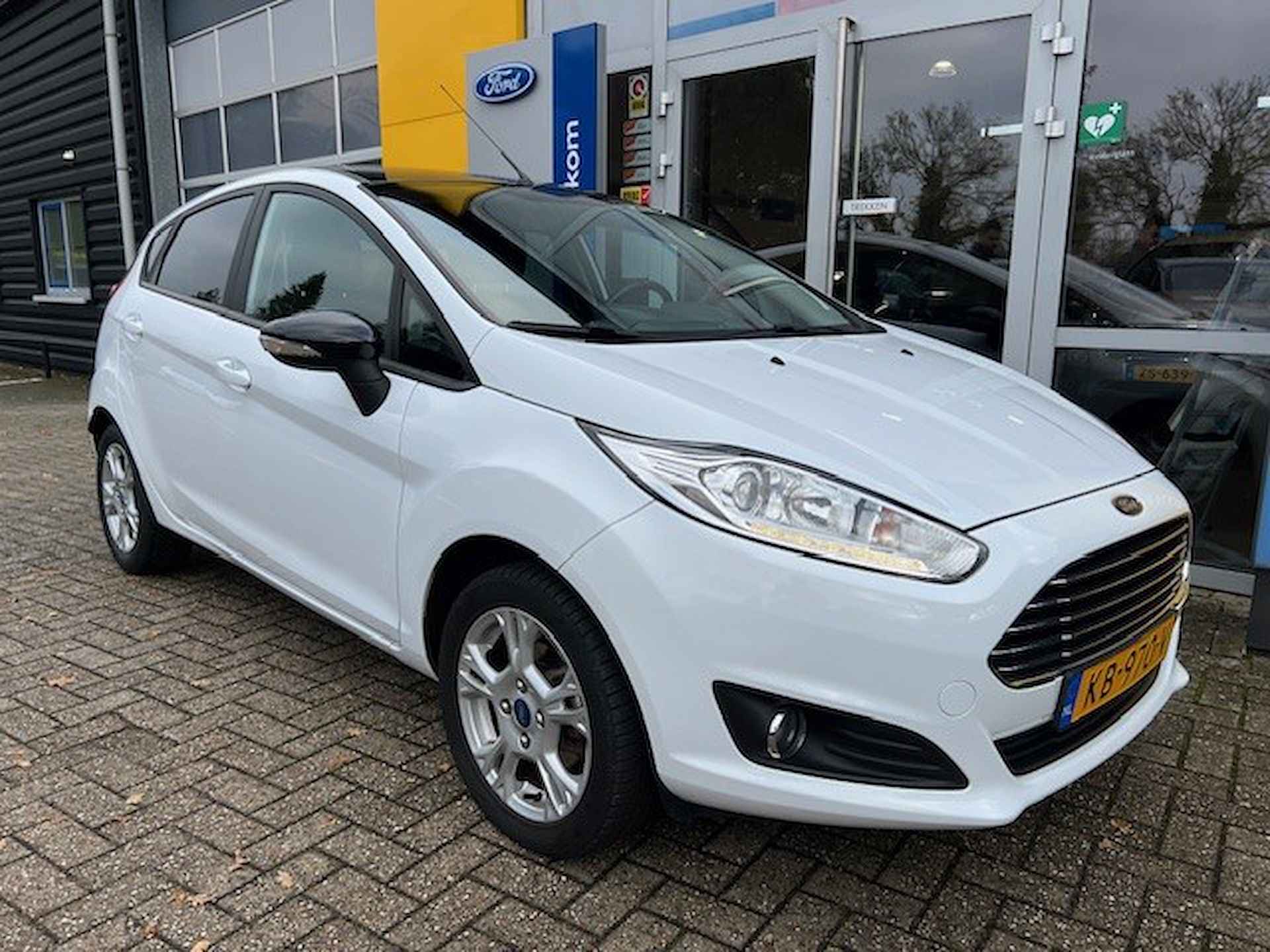 Ford Fiesta 1.0 65PK BLACK & WHITE | NAVIGATIE| BLUETOOTH| ZWART DAK| AIRCO| 100% DEALERONDERHOUDEN - 9/34