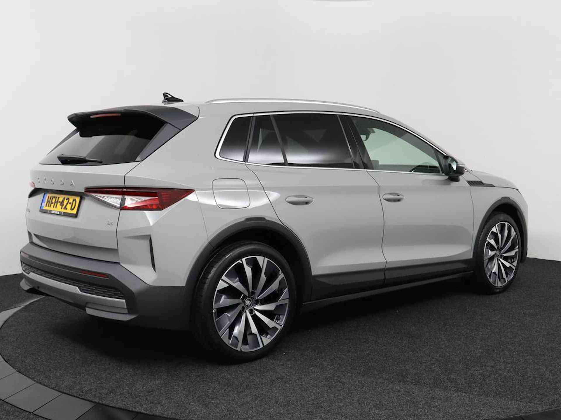 Skoda Elroq 85 Business Edition 21 inch + Upgrade advanced + Lodge + Warmtepomp + Winterpakket + Haak - 2/49