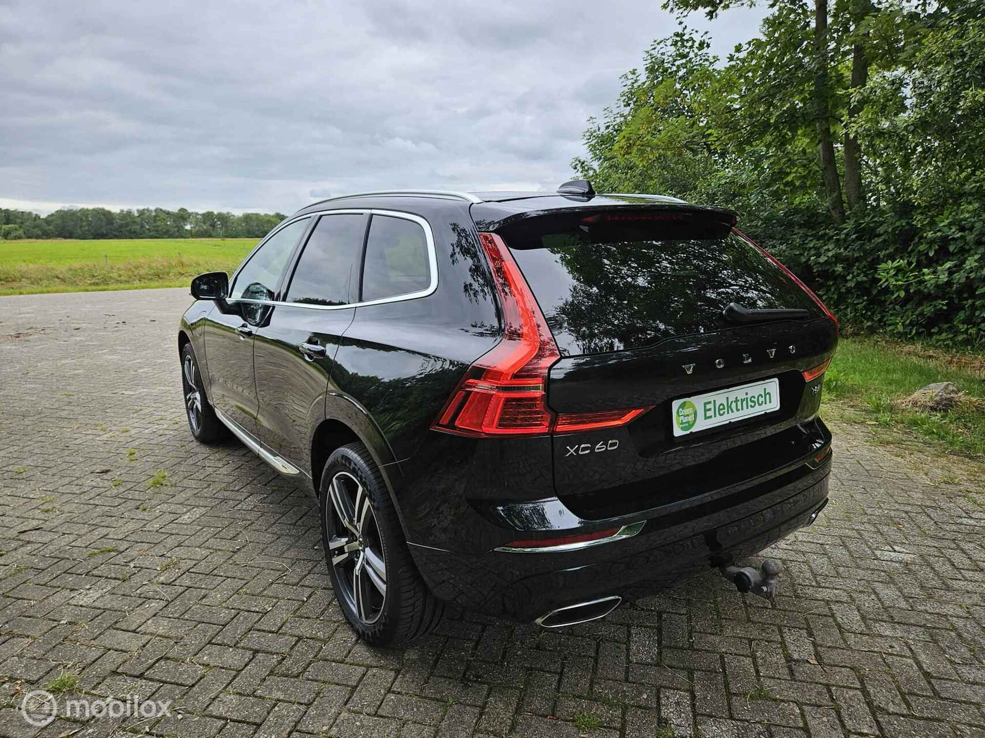 Volvo XC60 2.0 T8 Twin Engine AWD|Trekhaak|Pano|Leder - 8/39