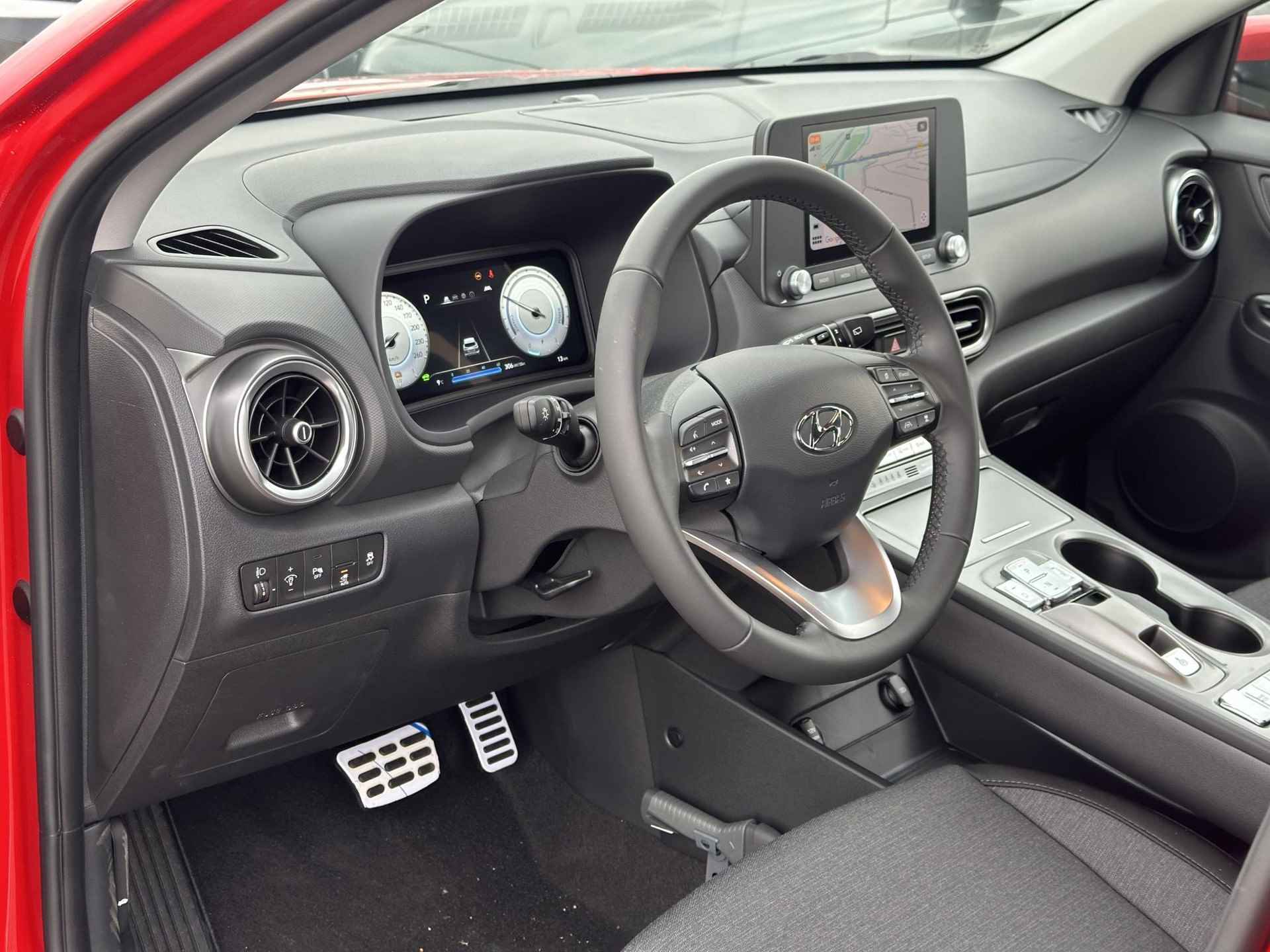 Hyundai Kona EV Comfort WLTP Actieradius tot 305KM / € 4513,- HSD Korting  / €2000,- Subsidie Mogelijk / Actieradius tot 305KM WLTP / Apple Carplay & Android Auto / Camera /Adaptieve Cruise Control - 18/43