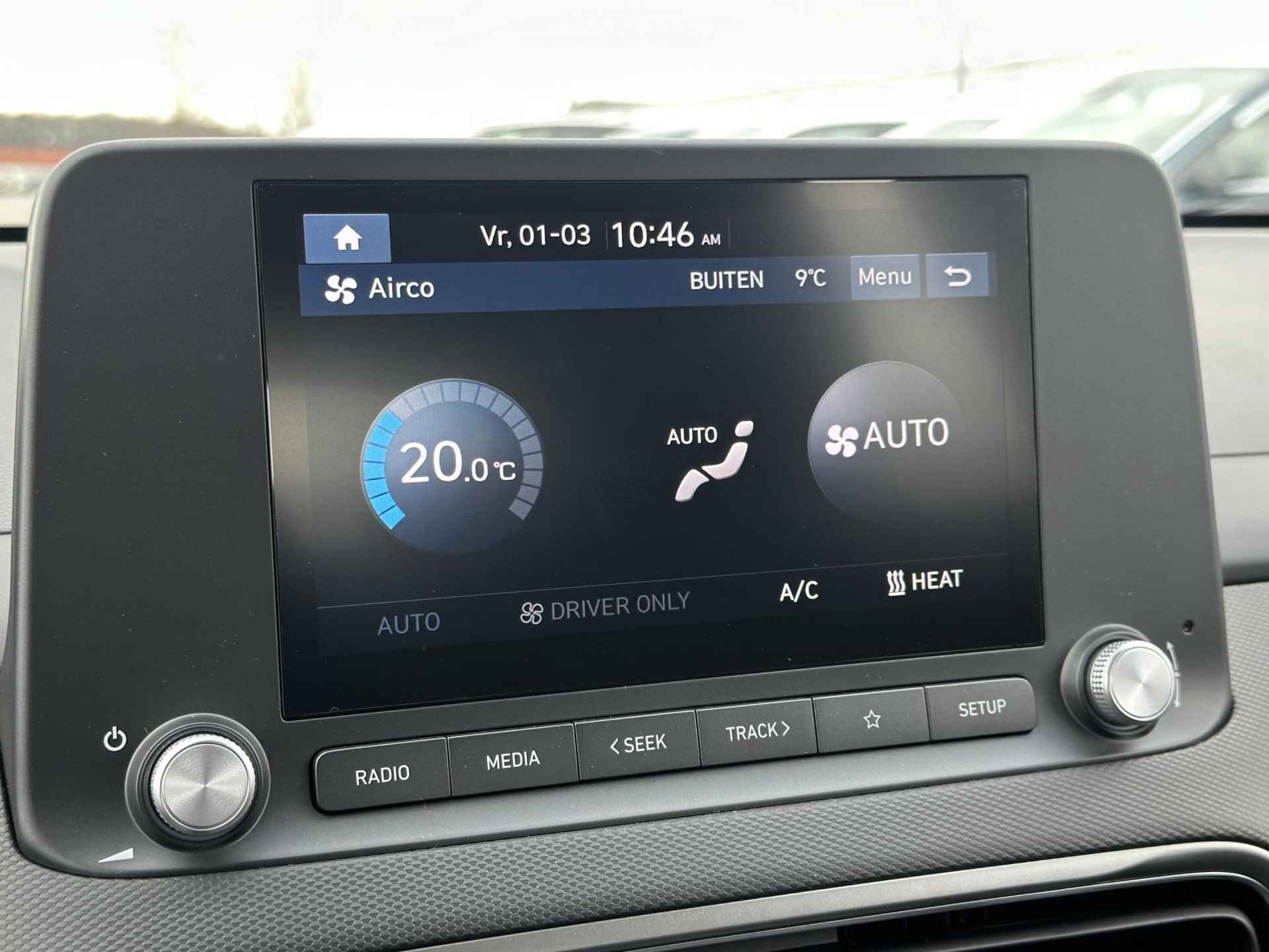 Hyundai Kona EV Comfort WLTP Actieradius tot 305KM / € 4513,- HSD Korting  / €2000,- Subsidie Mogelijk / Actieradius tot 305KM WLTP / Apple Carplay & Android Auto / Camera /Adaptieve Cruise Control - 21/43