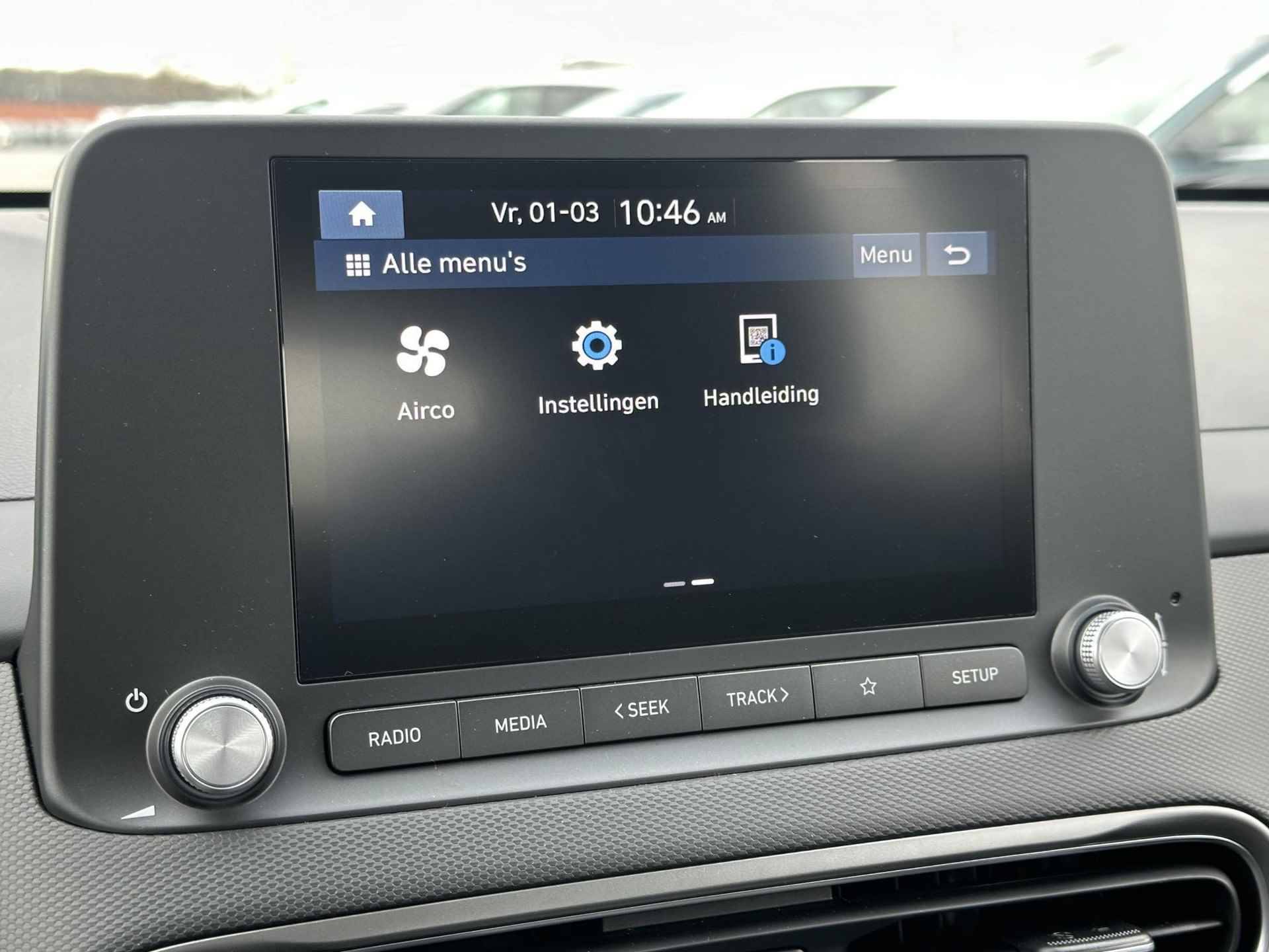 Hyundai Kona EV Comfort WLTP Actieradius tot 305KM / € 4513,- HSD Korting  / €2000,- Subsidie Mogelijk / Actieradius tot 305KM WLTP / Apple Carplay & Android Auto / Camera /Adaptieve Cruise Control - 22/43