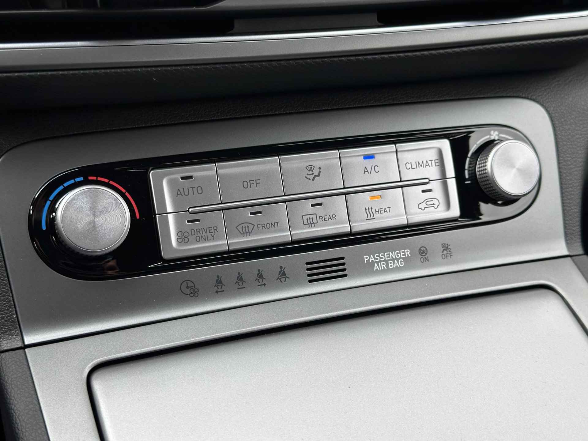 Hyundai Kona EV Comfort WLTP Actieradius tot 305KM / € 4513,- HSD Korting  / €2000,- Subsidie Mogelijk / Actieradius tot 305KM WLTP / Apple Carplay & Android Auto / Camera /Adaptieve Cruise Control - 32/43