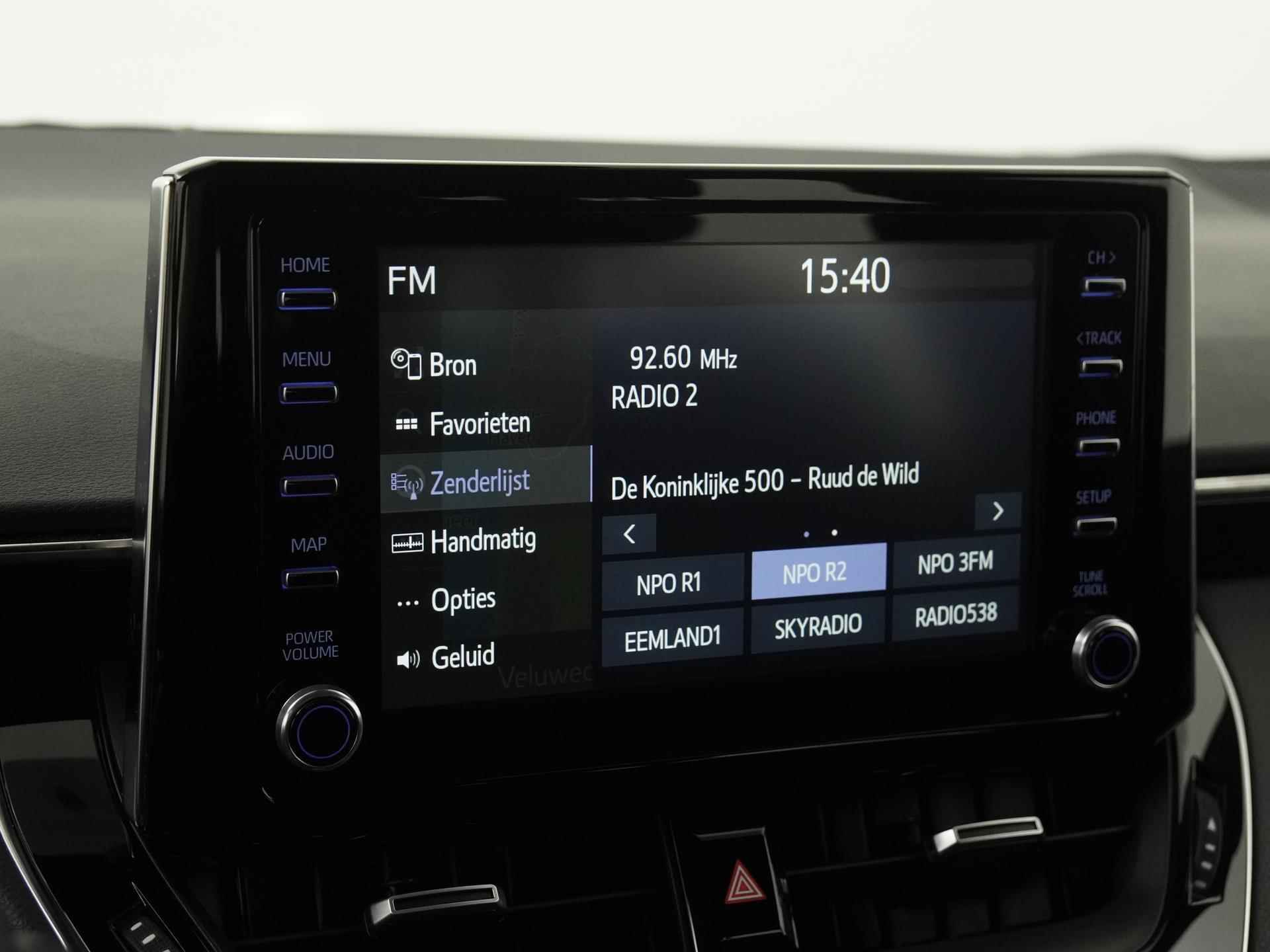 Toyota Corolla Touring Sports 1.8 Hybrid Active | LED | Camera | Carplay | Adapt cruise |  Zondag Open! - 14/34