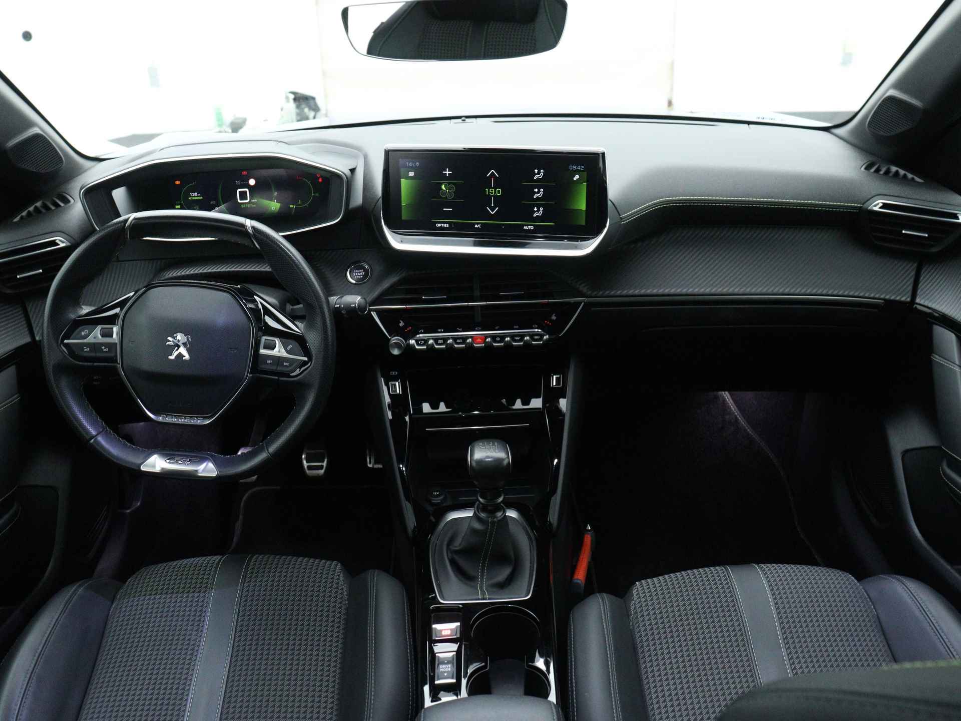 Peugeot 208 1.2 PureTech GT-Line | Stoelverwarming | Camera | Apple Carplay | 3D Cockpit | Panoramadak | - 6/46
