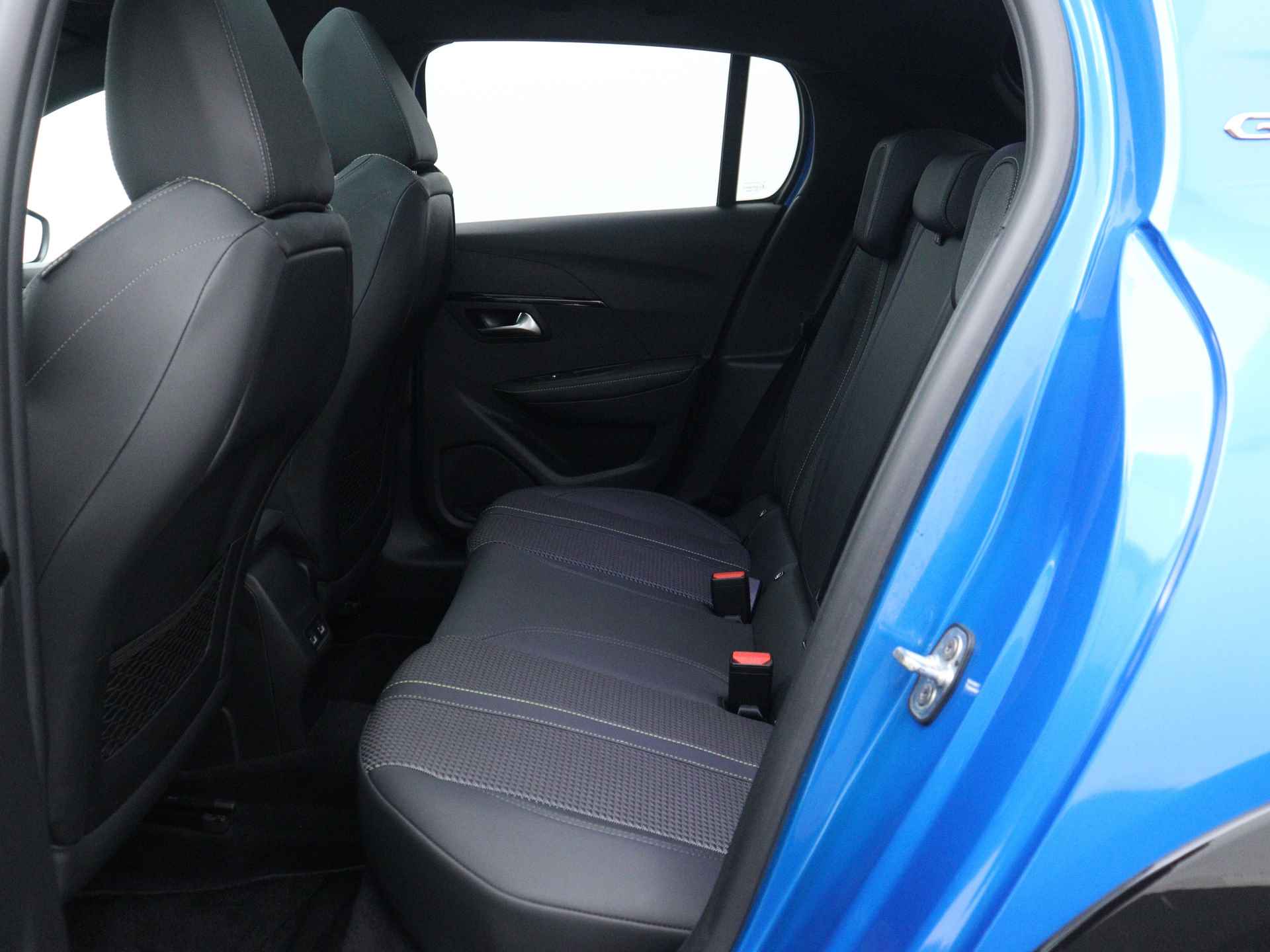 Peugeot 208 1.2 PureTech GT-Line | Stoelverwarming | Camera | Apple Carplay | 3D Cockpit | Panoramadak | - 21/46