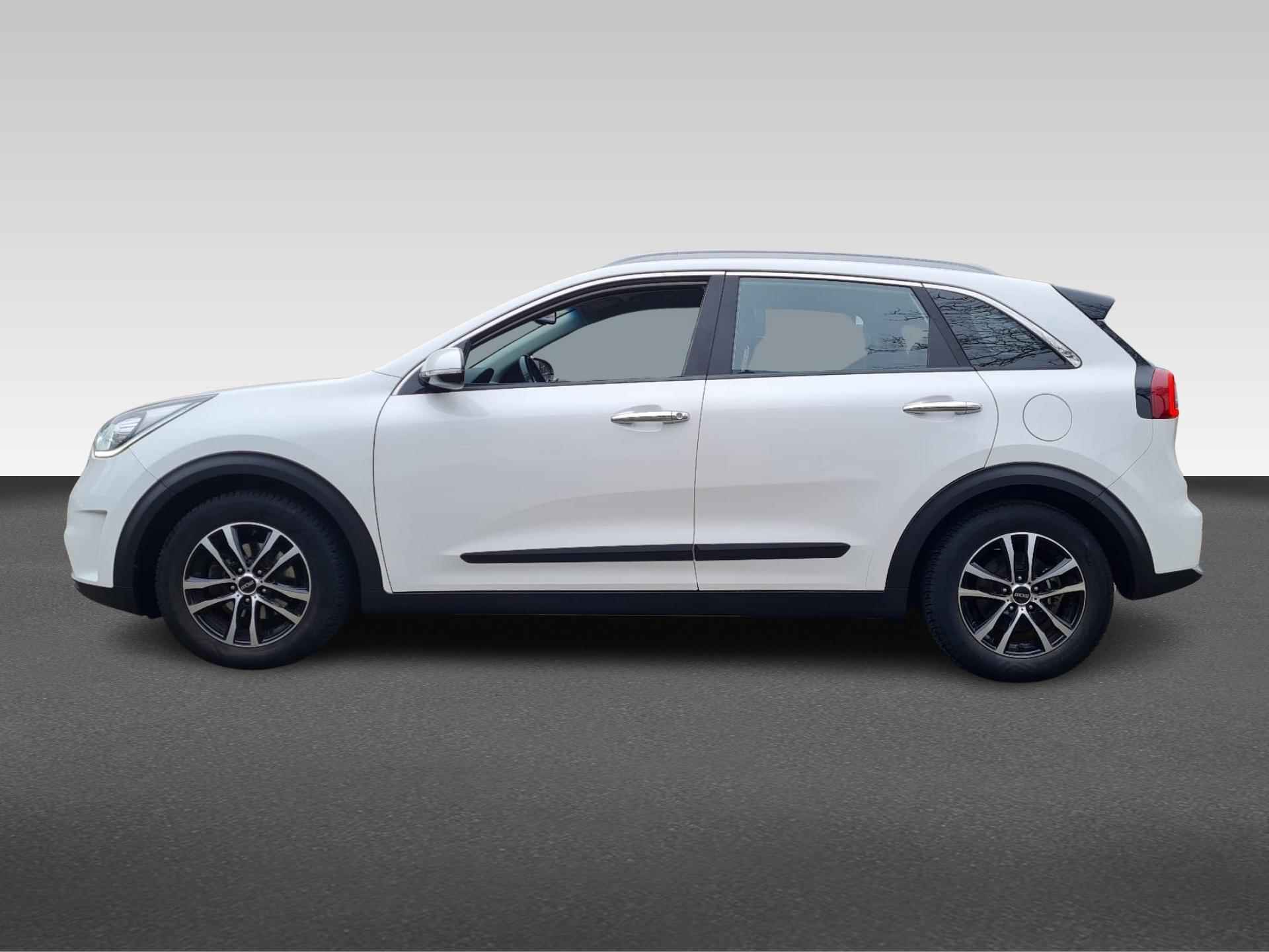 Kia Niro 1.6 GDi Hybrid First Edition - 2/33