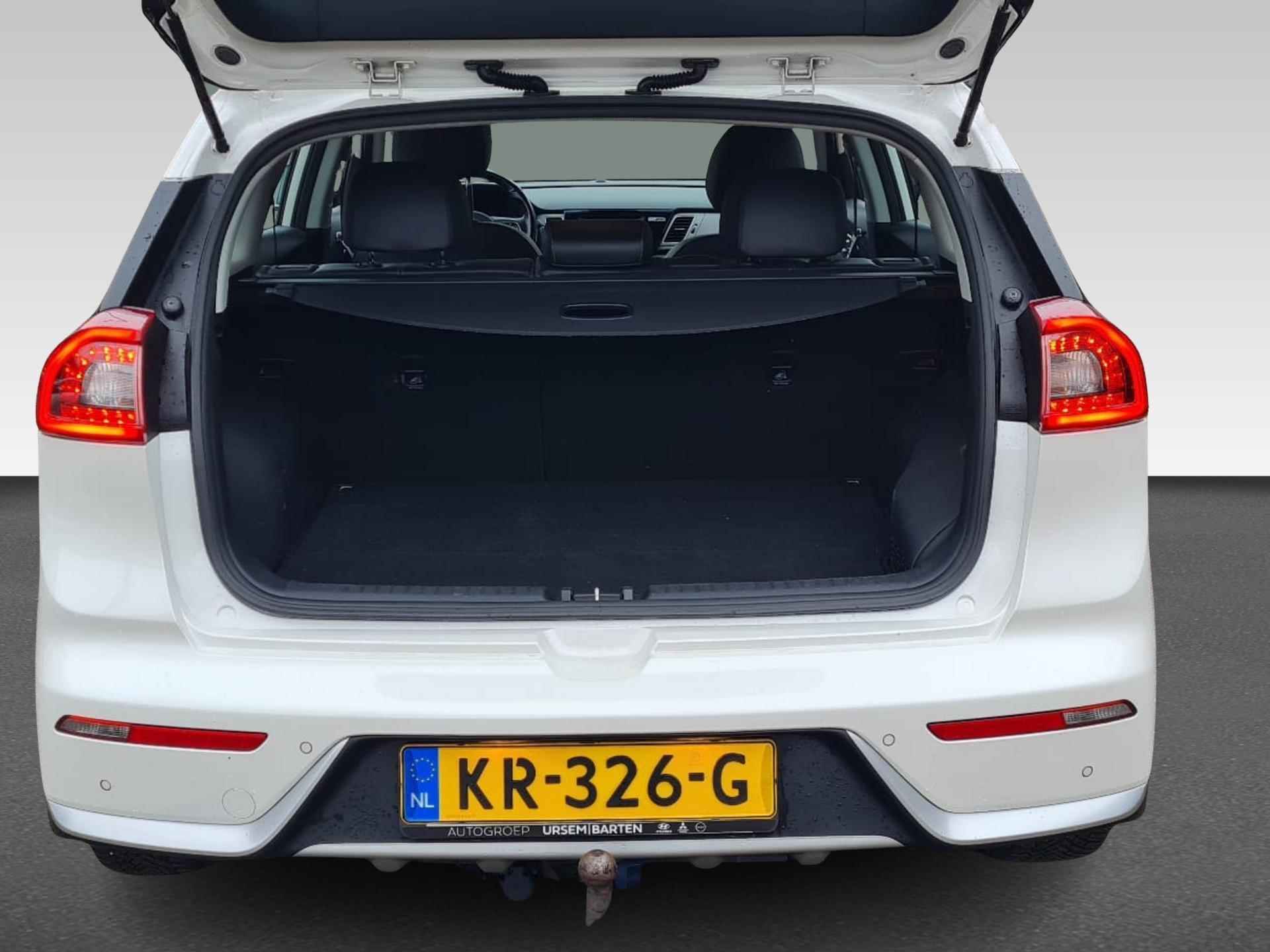 Kia Niro 1.6 GDi Hybrid First Edition - 23/33