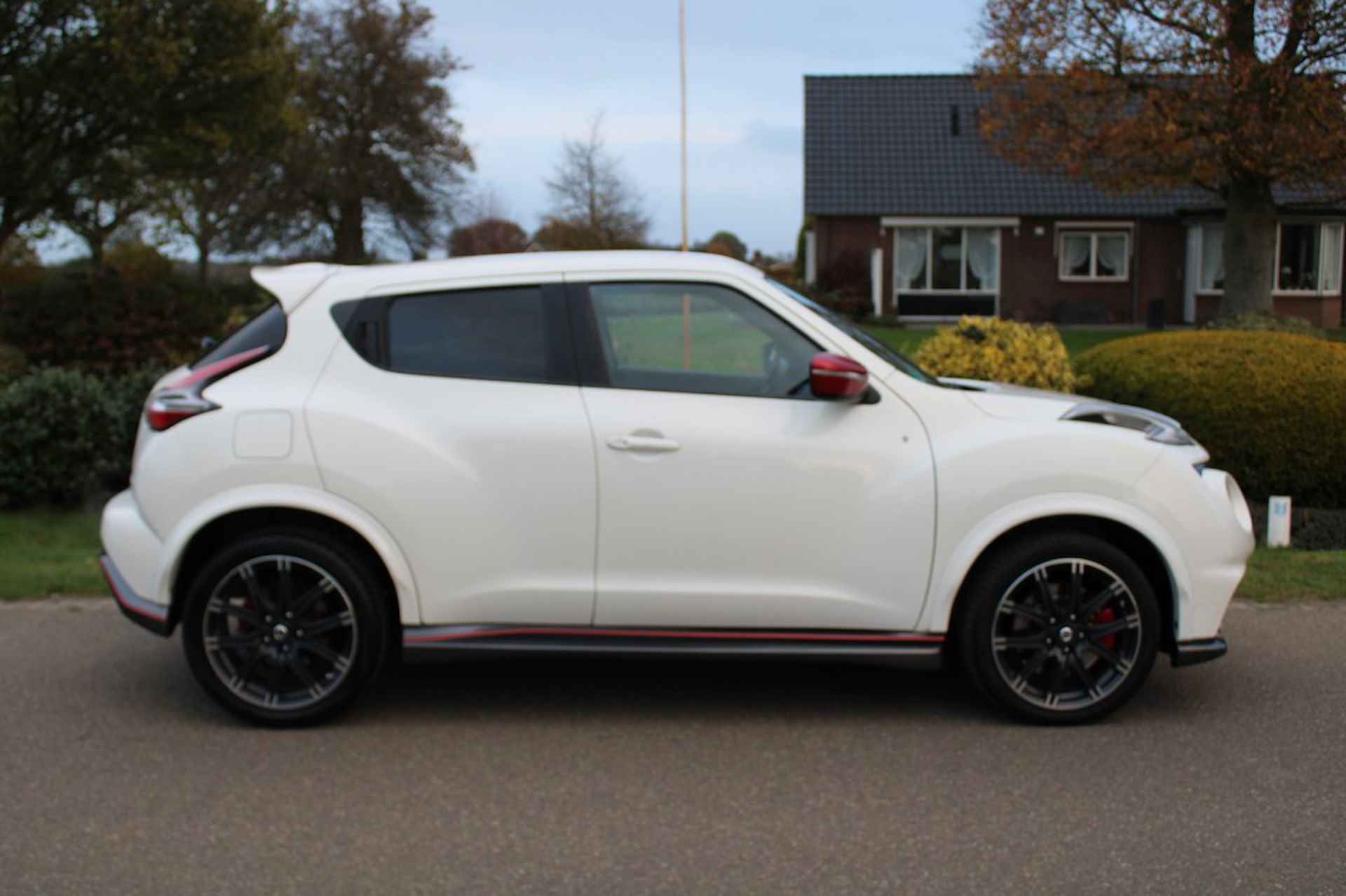 NISSAN Juke 1.6 DIG-T 216pk Nismo RS ECC/cruise/navi/alcantara/trekhaak - 20/36