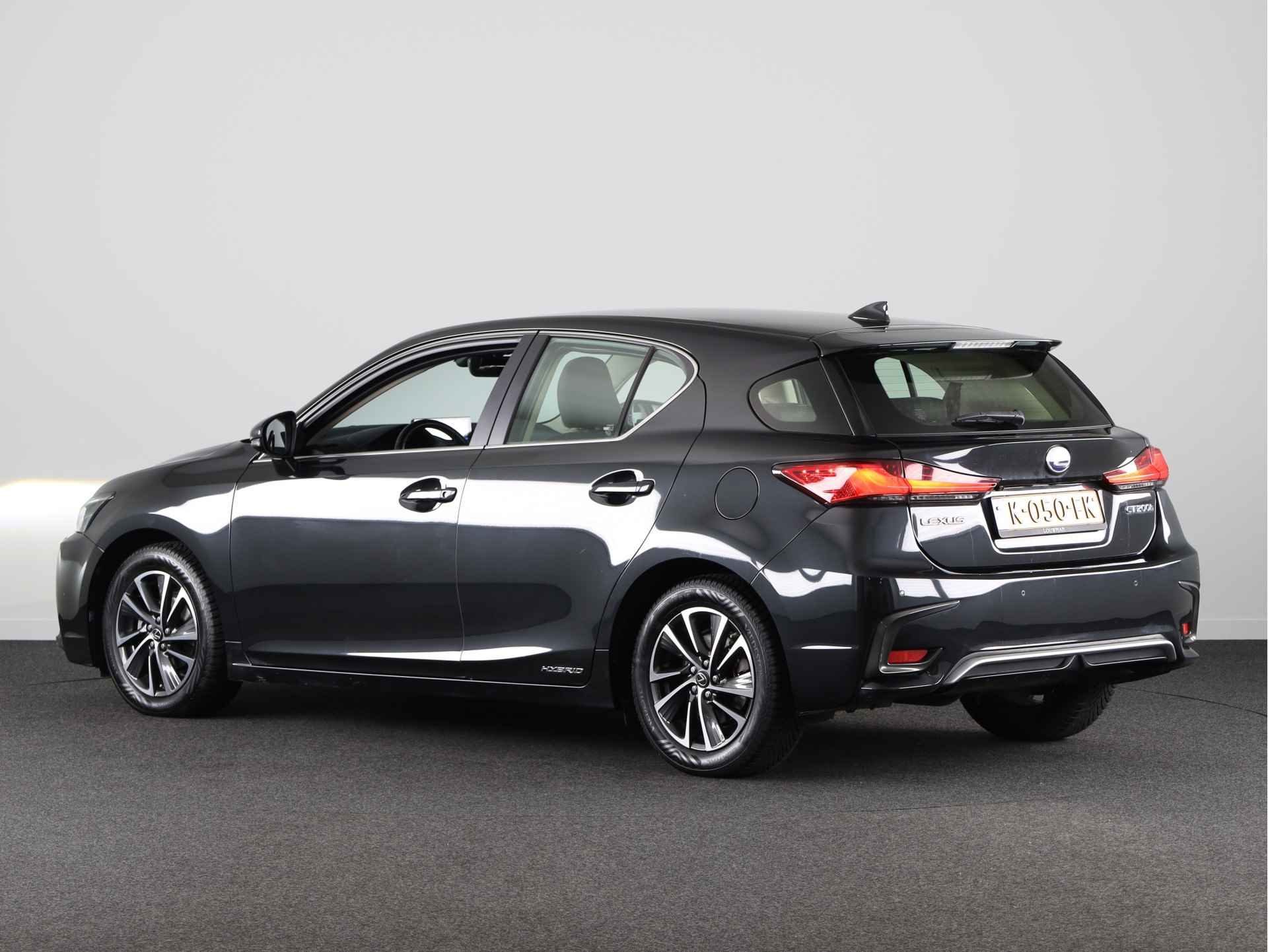 Lexus CT 200h Ultimate Edition | Navigatie | Parkeercamera | - 27/42