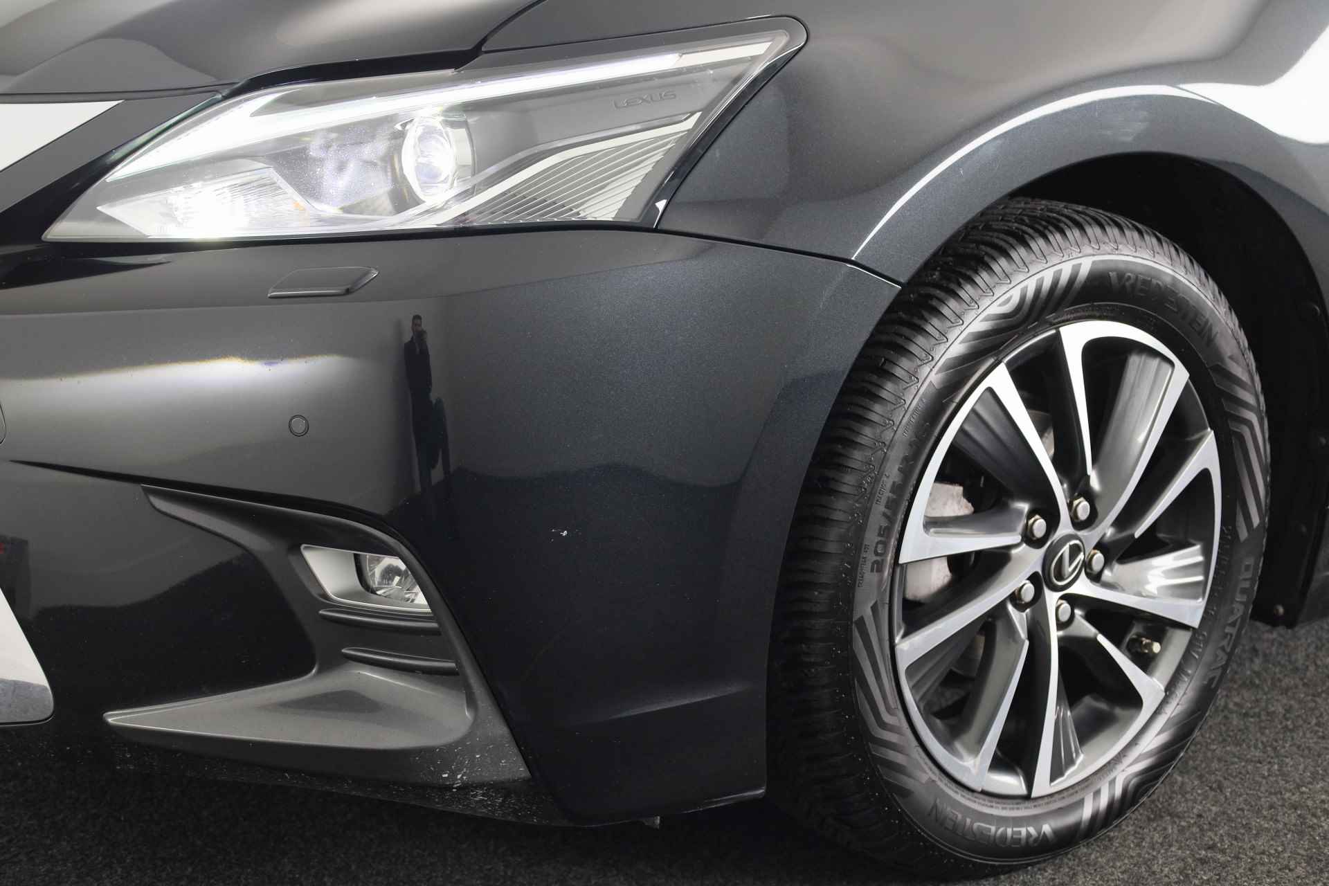 Lexus CT 200h Ultimate Edition | Navigatie | Parkeercamera | - 37/42