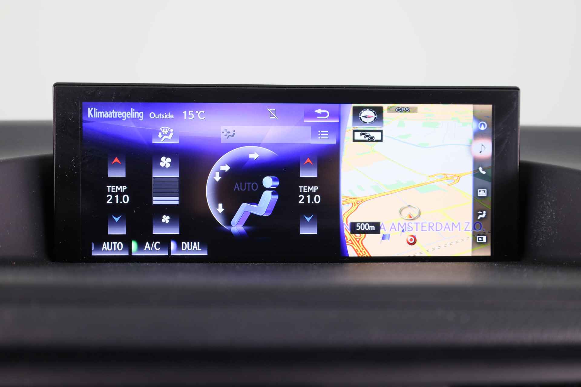 Lexus CT 200h Ultimate Edition | Navigatie | Parkeercamera | - 39/42