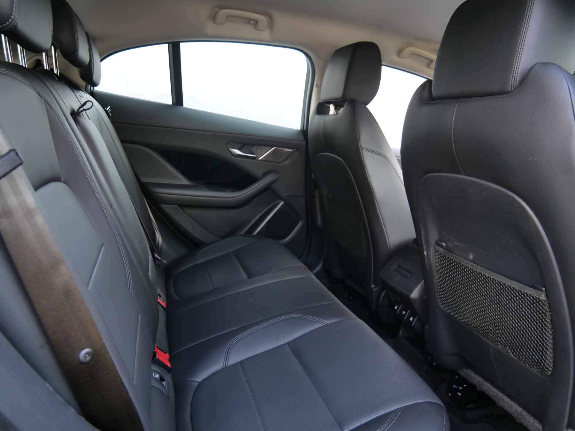 Jaguar I-PACE EV400 Business Edition S Navi / Camera / Leder / Apple Carplay - 20/42