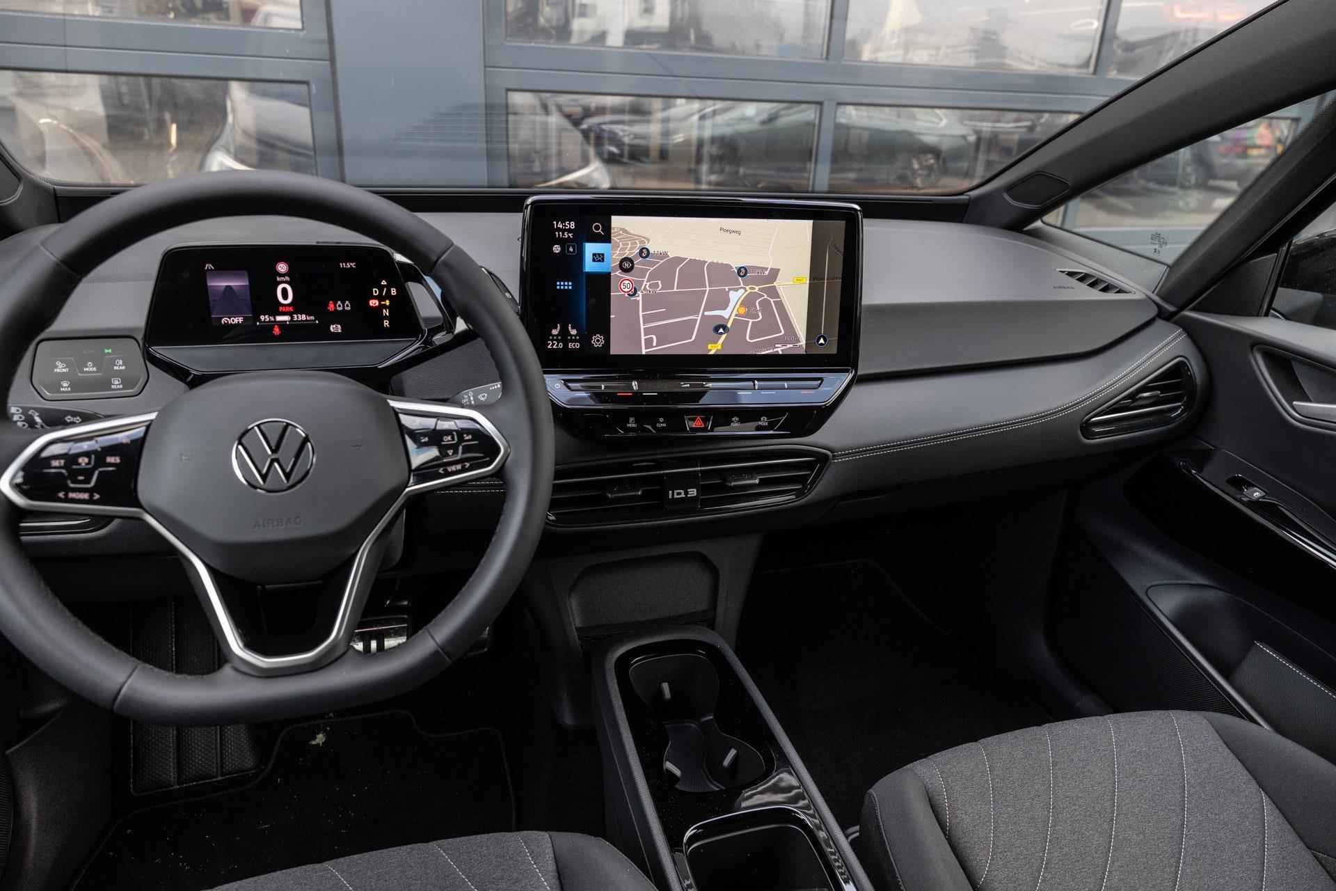 Volkswagen ID.3 Pro Business 204pk 58 kWh | Achteruitrijcamera | LMV 19" - 29/42