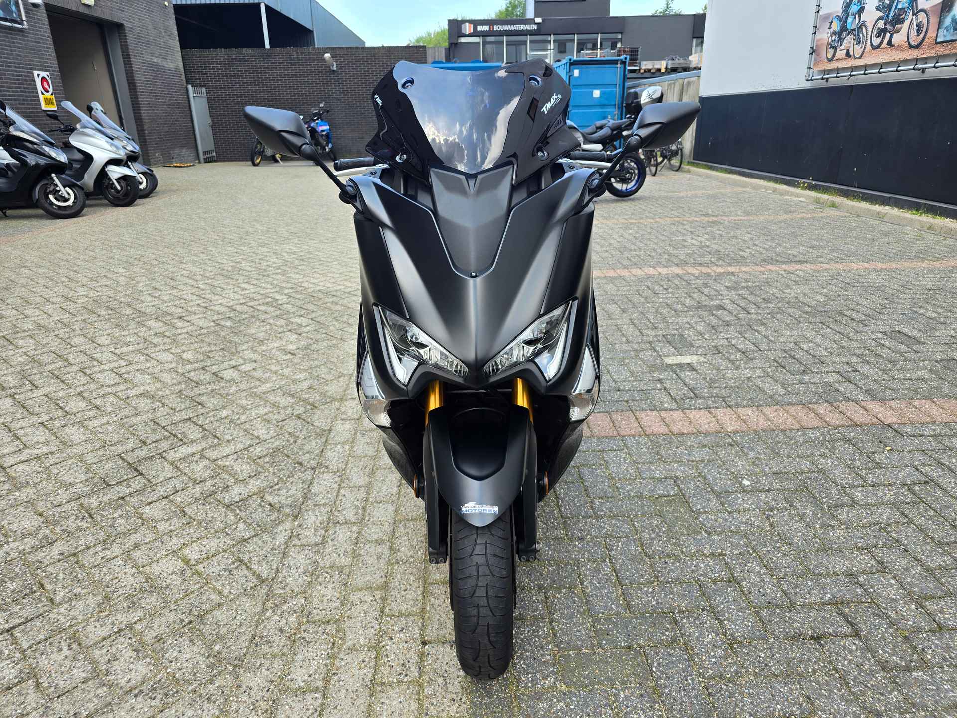 Yamaha TMAX 530 SX - 8/23