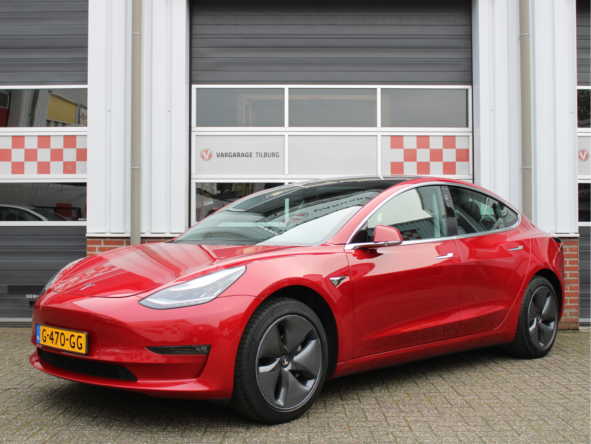 Tesla Model 3 Standard RWD Plus 60 kWh /Autopilot/Panoramadak/NAVI/PDC/Leder/Adaptive Cruise/Stoelverwarming/NAP! 1e eig!