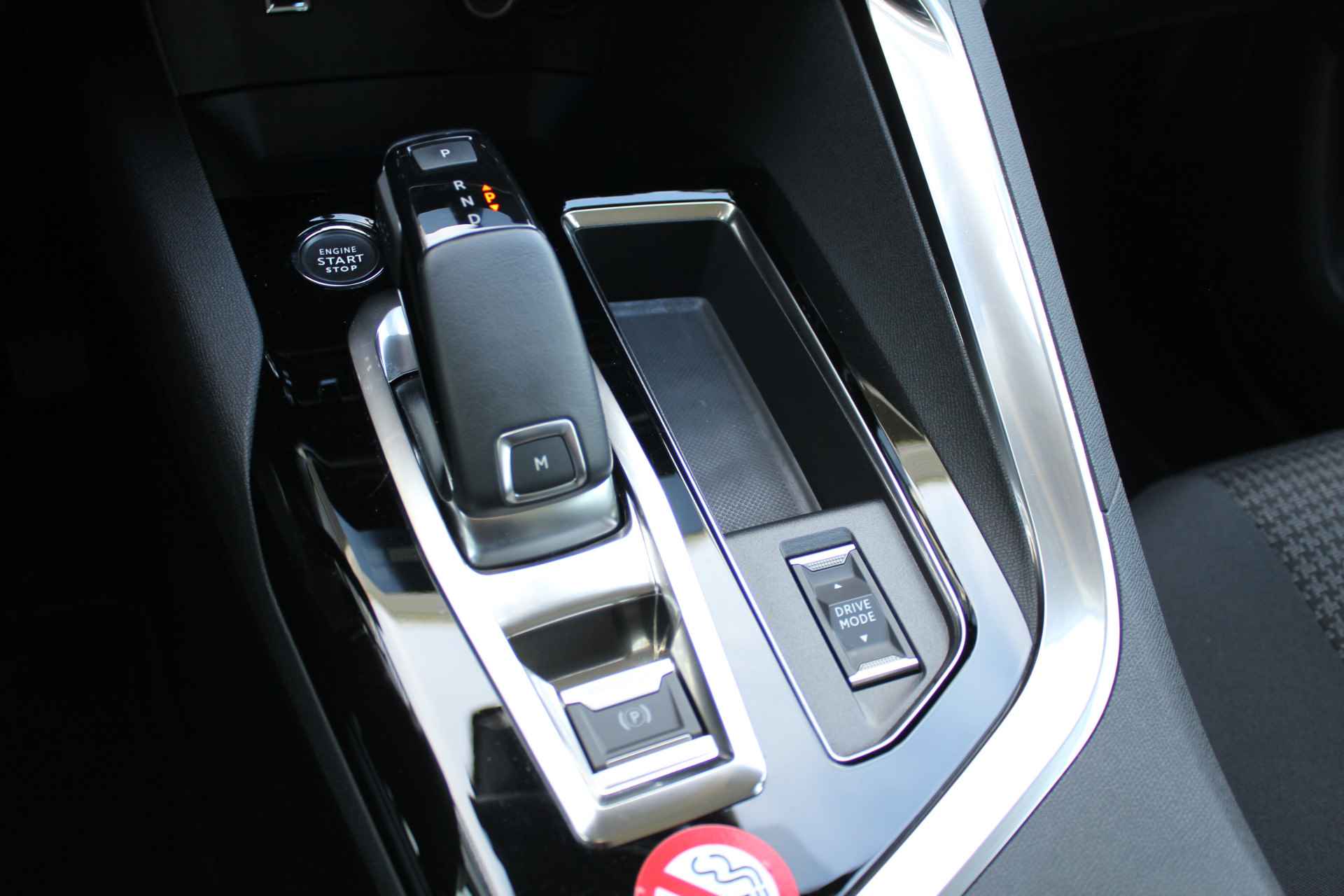 Peugeot 5008 1.2 PureTech Active Pack Business 7 Persoons | Incl. 1 jaar Garantie | 1e Eigenaar | Automaat | 360* Camera | Virtual cockpit | Parkeersensoren V+A | Climate controle | Navigatie | Lane assist | Cruise controle | Keyless start | Schakelmogelijkheid aan stuurwiel | Apple CarPlay/Android Auto | LED Koplampen | Origineel NL auto | NAP | - 51/58