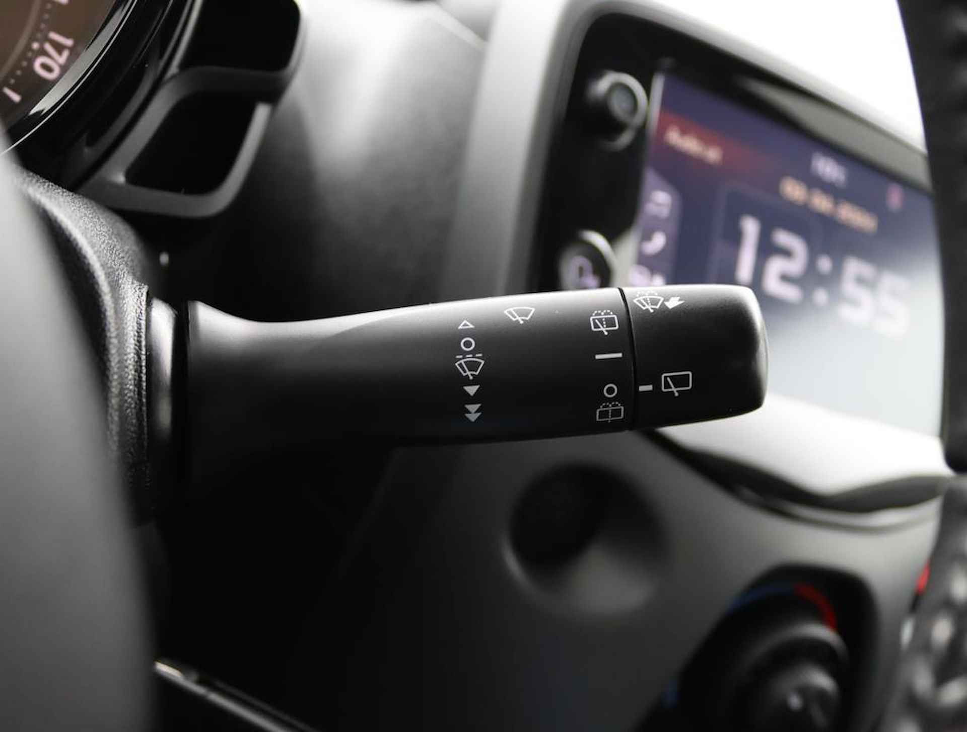 Toyota Aygo 1.0 VVT-i x-play | Apple carplay/Android auto | Groot display met parkeercamera | - 29/51