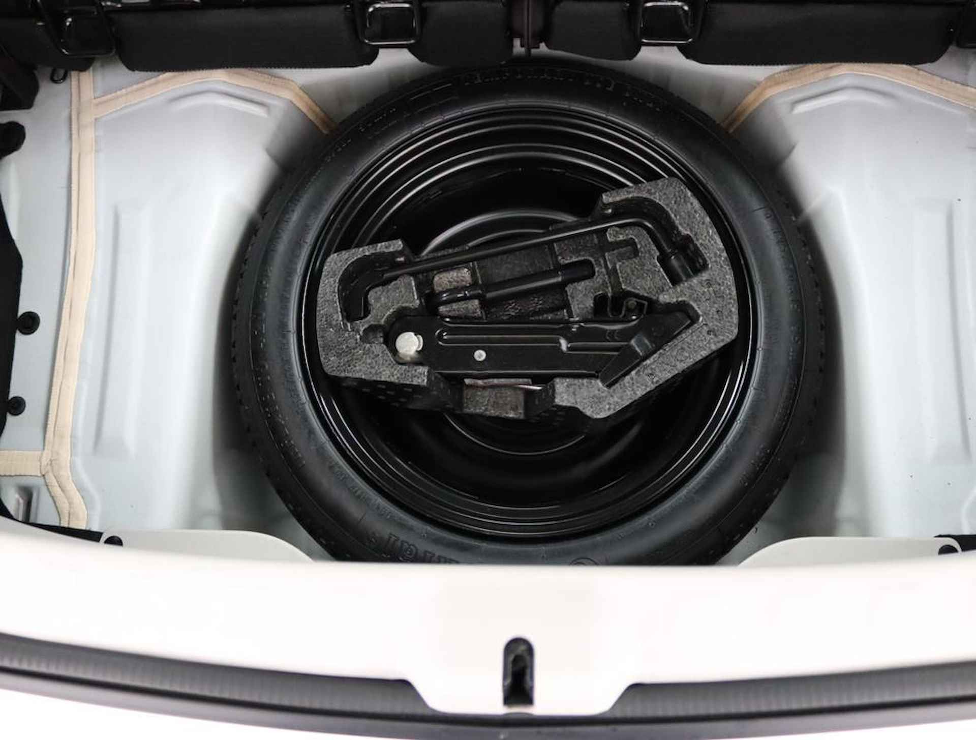 Toyota Aygo 1.0 VVT-i x-play | Apple carplay/Android auto | Groot display met parkeercamera | - 31/51