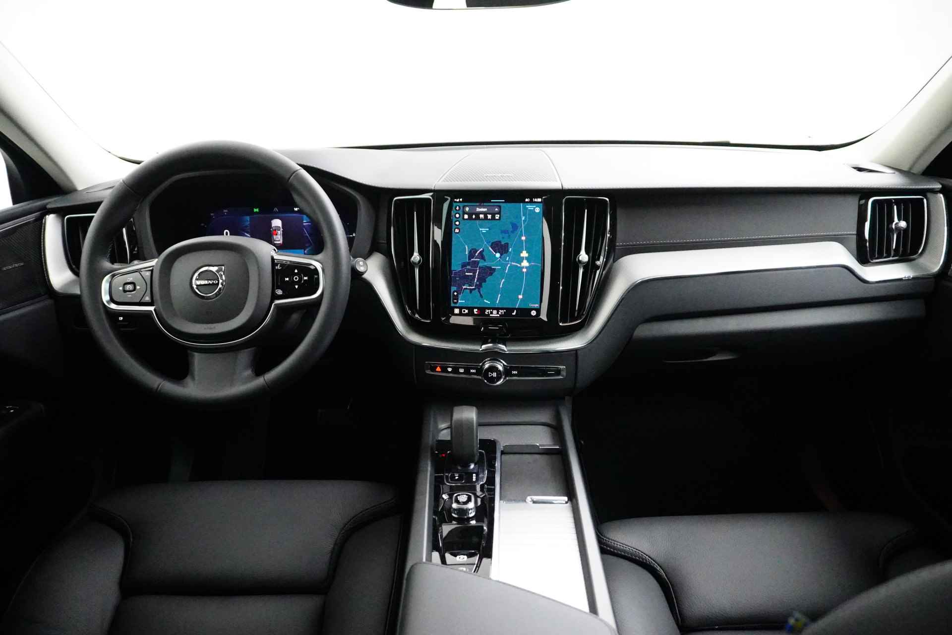 Volvo XC60 T6 AWD Ultimate Bright | Luchtvering | 360° Camera | Harman/Kardon | Head-up Display | Panoramadak | 21-inch | DAB - 12/36