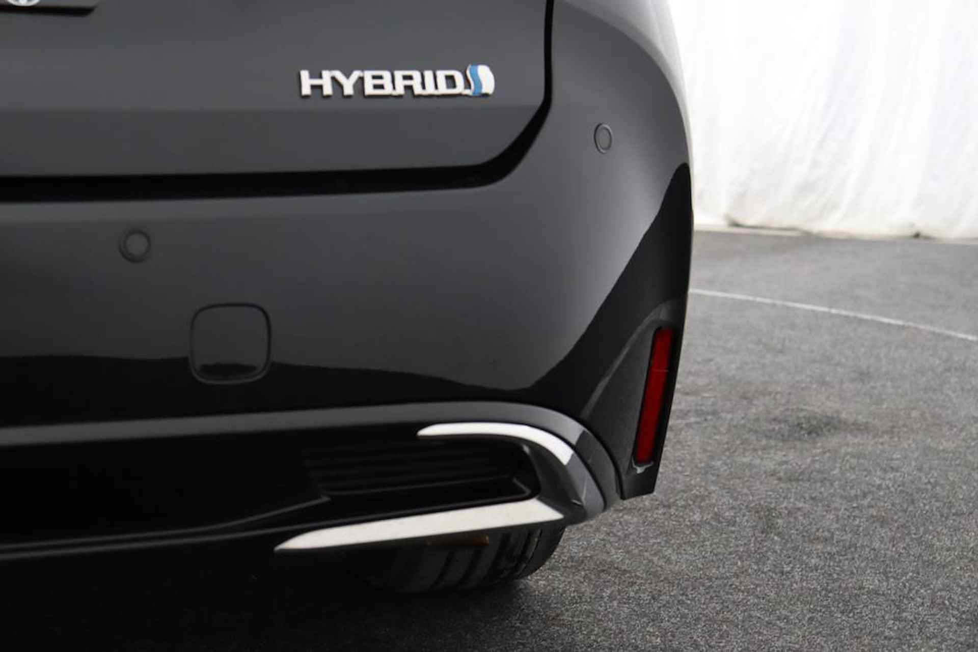 Toyota Corolla Touring Sports 2.0 High Power Hybrid First Edition | Navigatie | Climate-Control | Apple Carplay/Android Auto | Parkeersensoren | Elektrische Achterklep | - 38/47