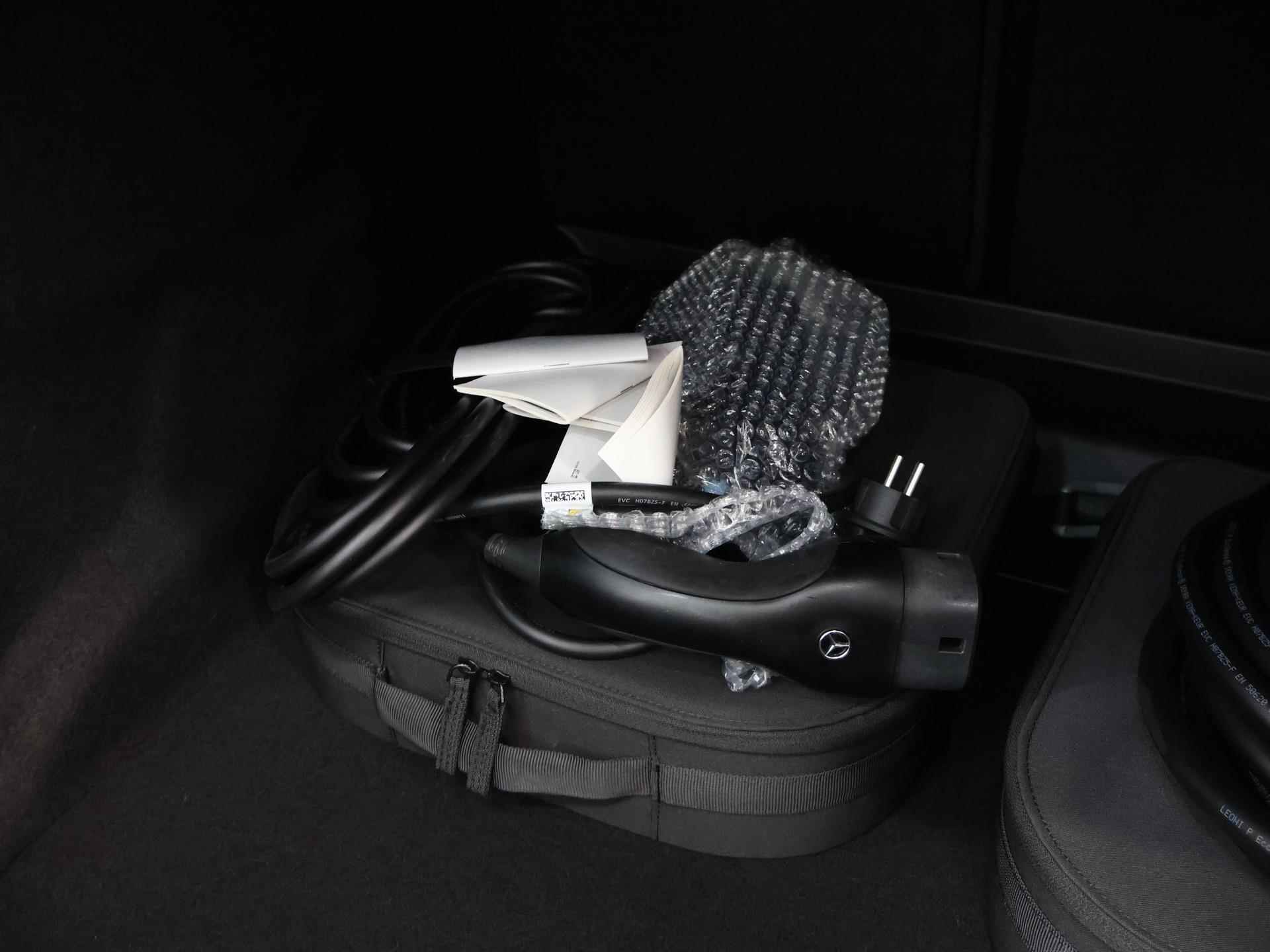 Mercedes-Benz EQE 300 Business Line 89 kWh Panoramadak | Memory | Rijassistentiepakket | 20 inch LM velgen | Alarm | dab+ - 39/47