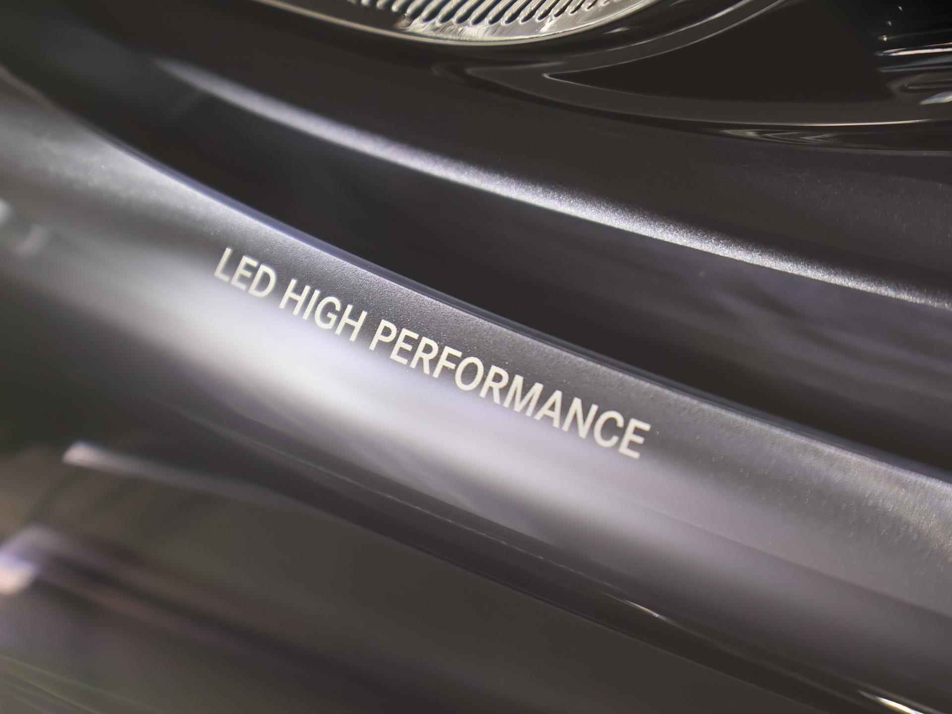 Mercedes-Benz EQE 300 Business Line 89 kWh Panoramadak | Memory | Rijassistentiepakket | 20 inch LM velgen | Alarm | dab+ - 43/47