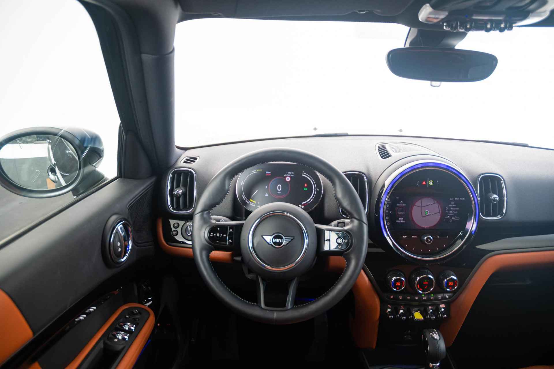 Mini Cooper SE Countryman ALL4 Yours Panoramadak - Parking/Driving Assistant - Comfort Acces - Elektrische achterklep - Elektrisch inklapbare buitenspiegels - Cruise Control - Chrome Line Interieur - - 14/59