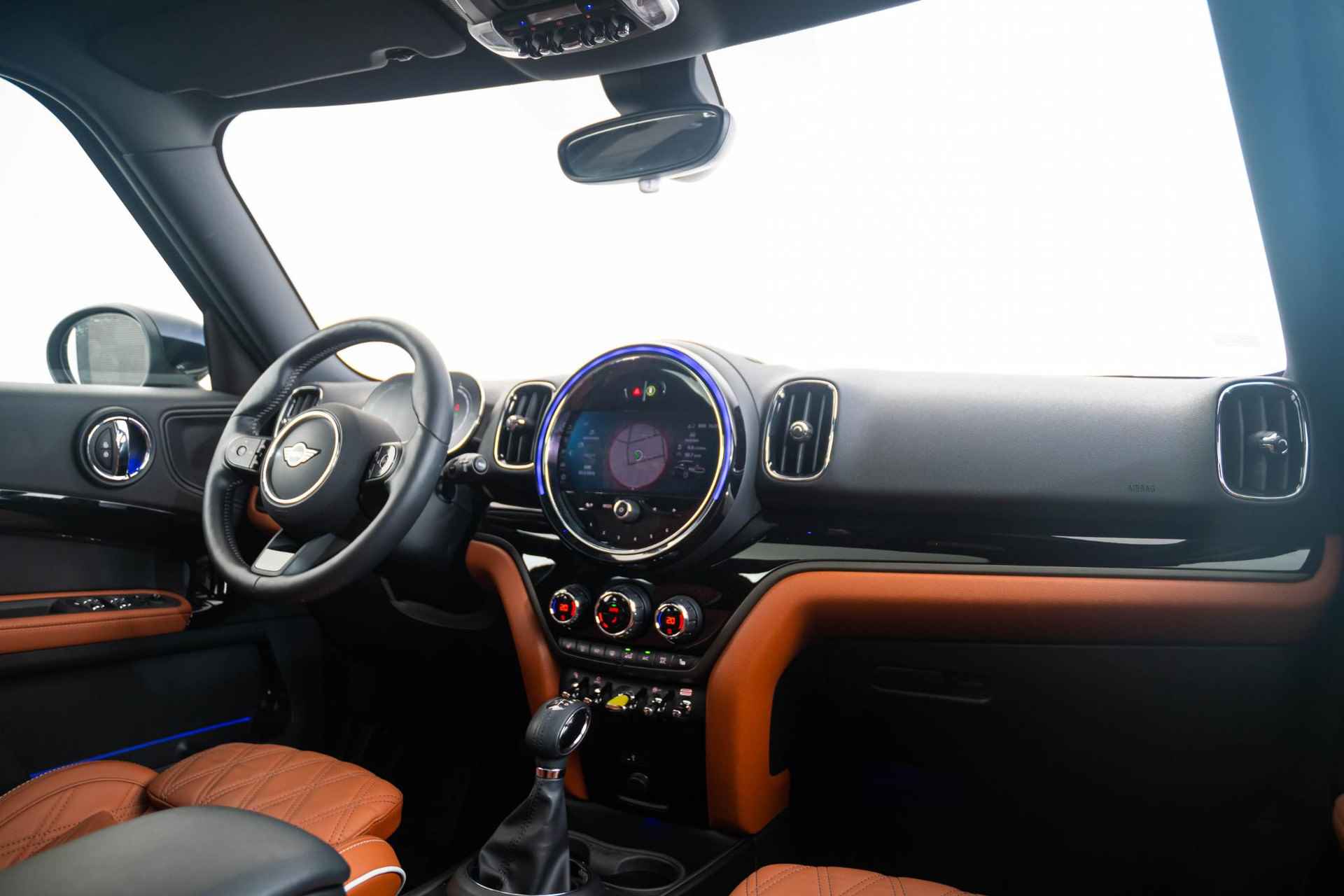 Mini Cooper SE Countryman ALL4 Yours Panoramadak - Parking/Driving Assistant - Comfort Acces - Elektrische achterklep - Elektrisch inklapbare buitenspiegels - Cruise Control - Chrome Line Interieur - - 52/59