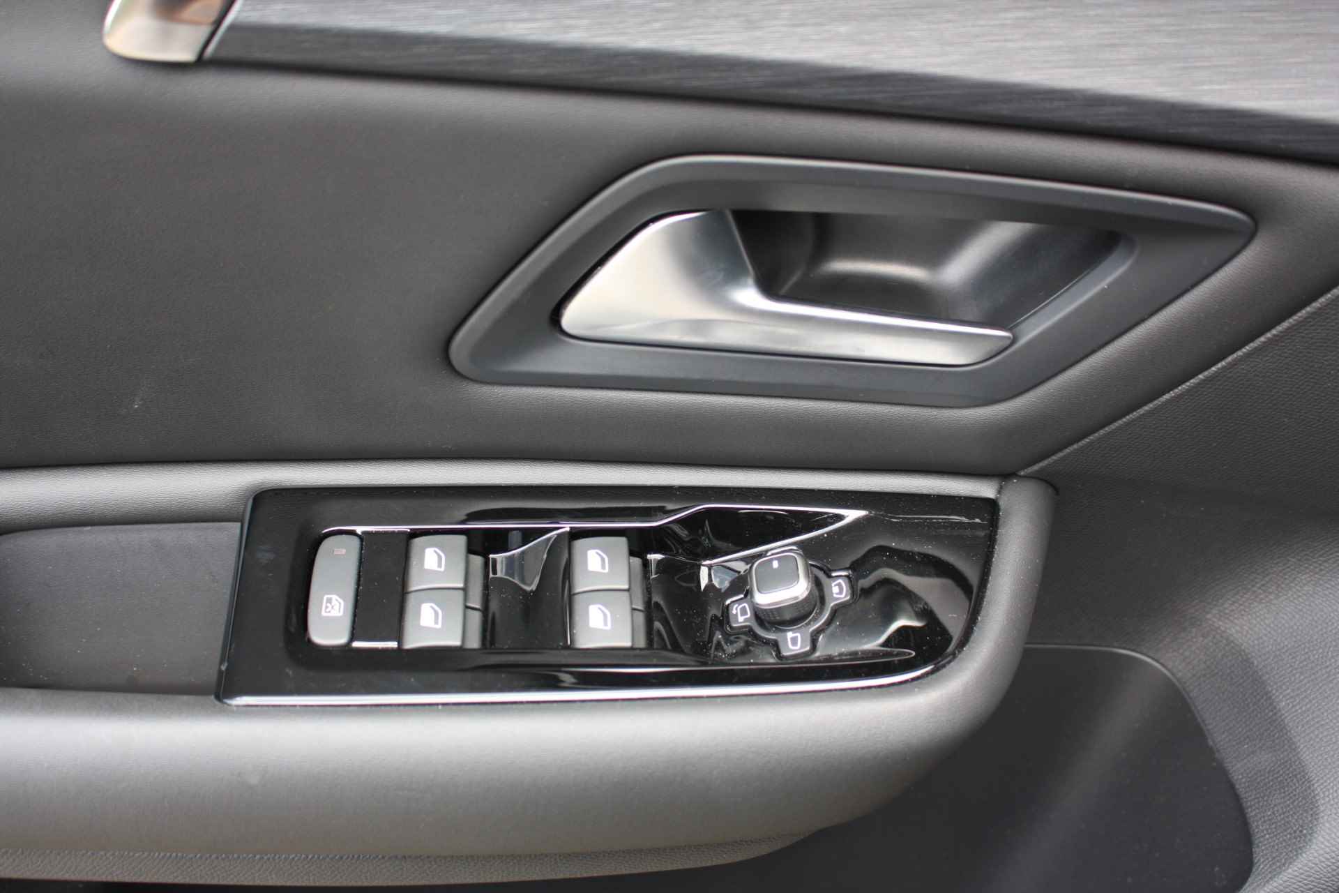 Citroën C5 X 1.2 PureTech Business Plus | Camera | Leer | Keyless - 31/53